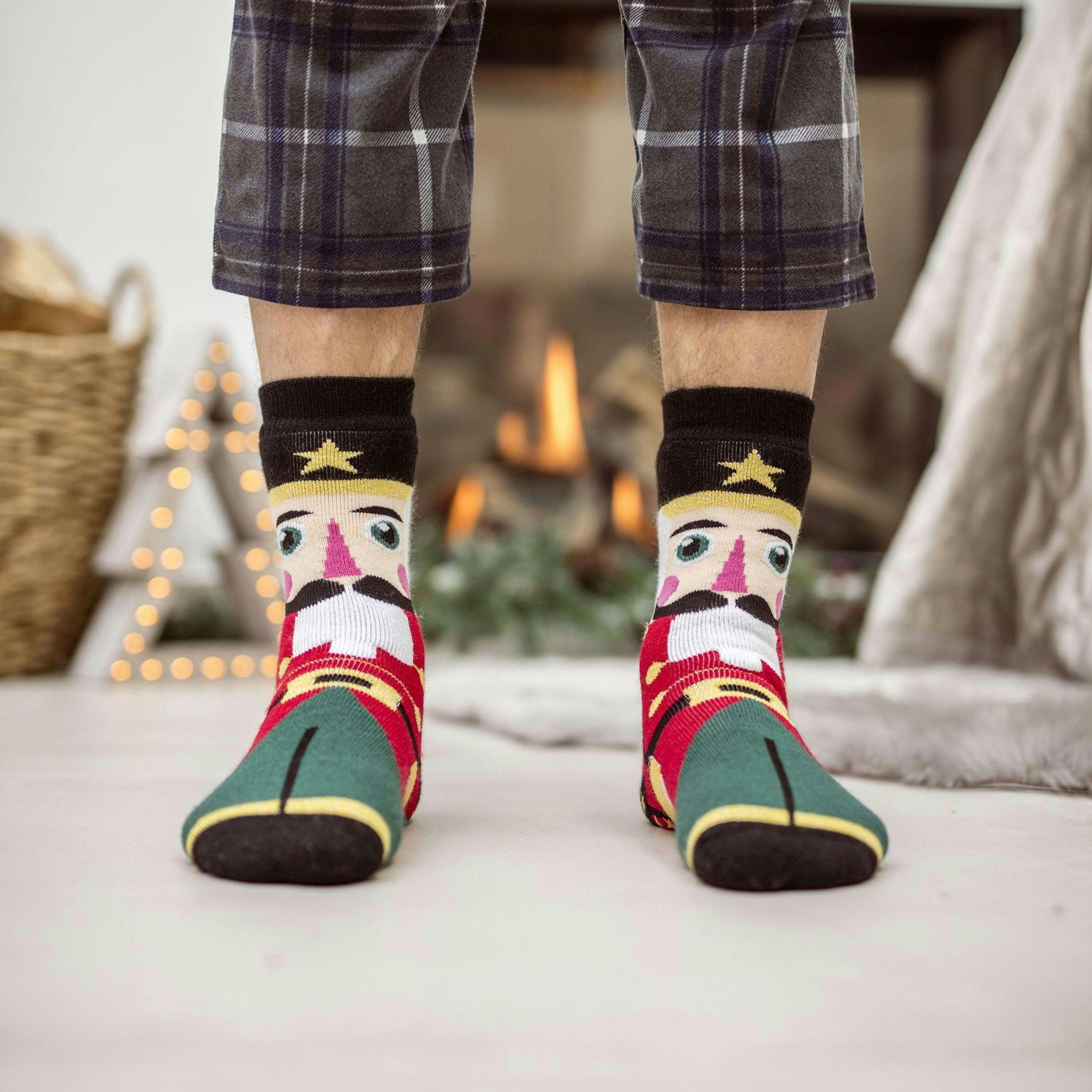 Mens Christmas Non Slip Thermal Slipper Socks with Grippers , view 4 of 5