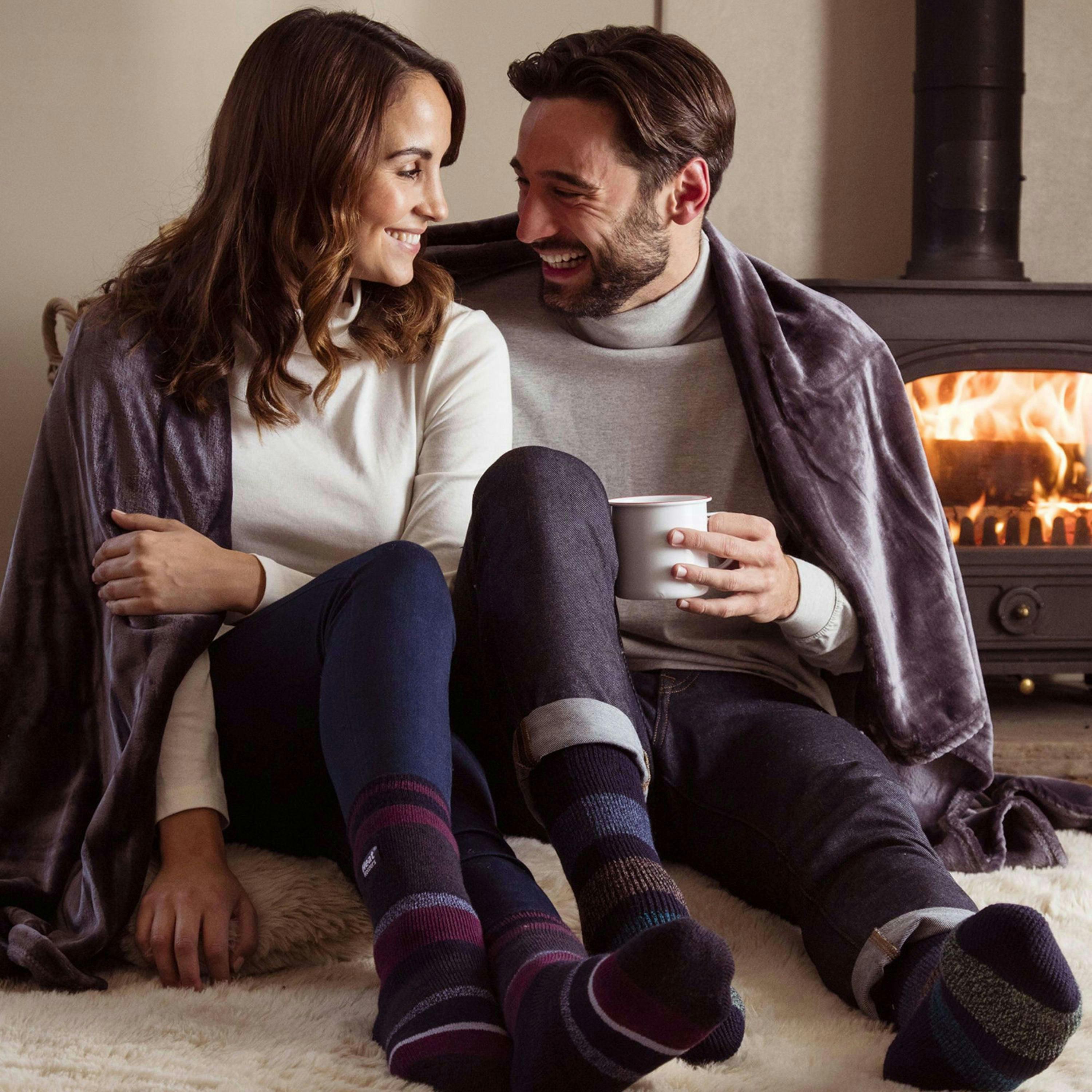 Extra Soft Fleece Thermal Giant Blanket - 270cm X 240cm , view 4 of 5
