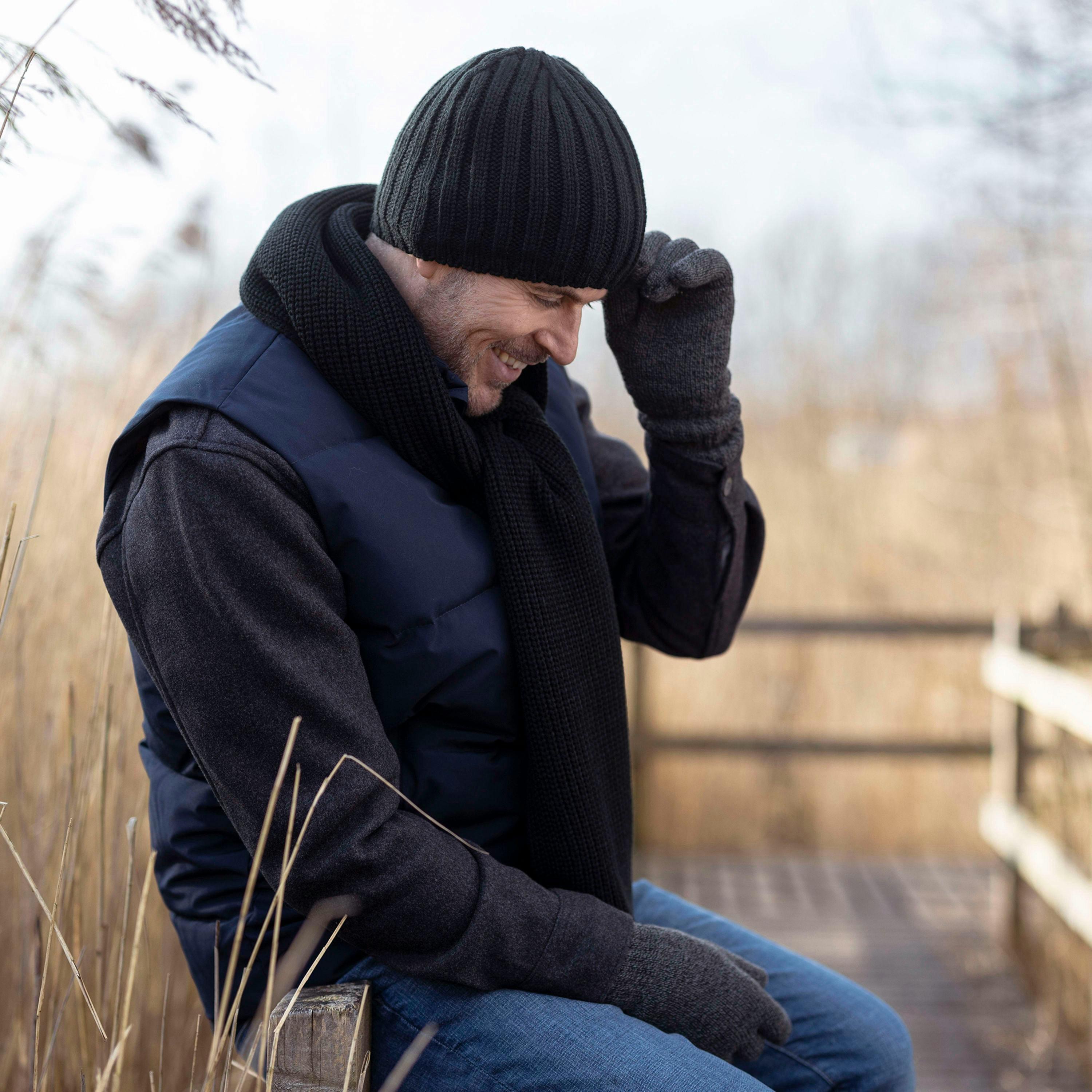 Mens Fleece Lined Thermal Hat & Glove Set for Winter , view 4 of 5