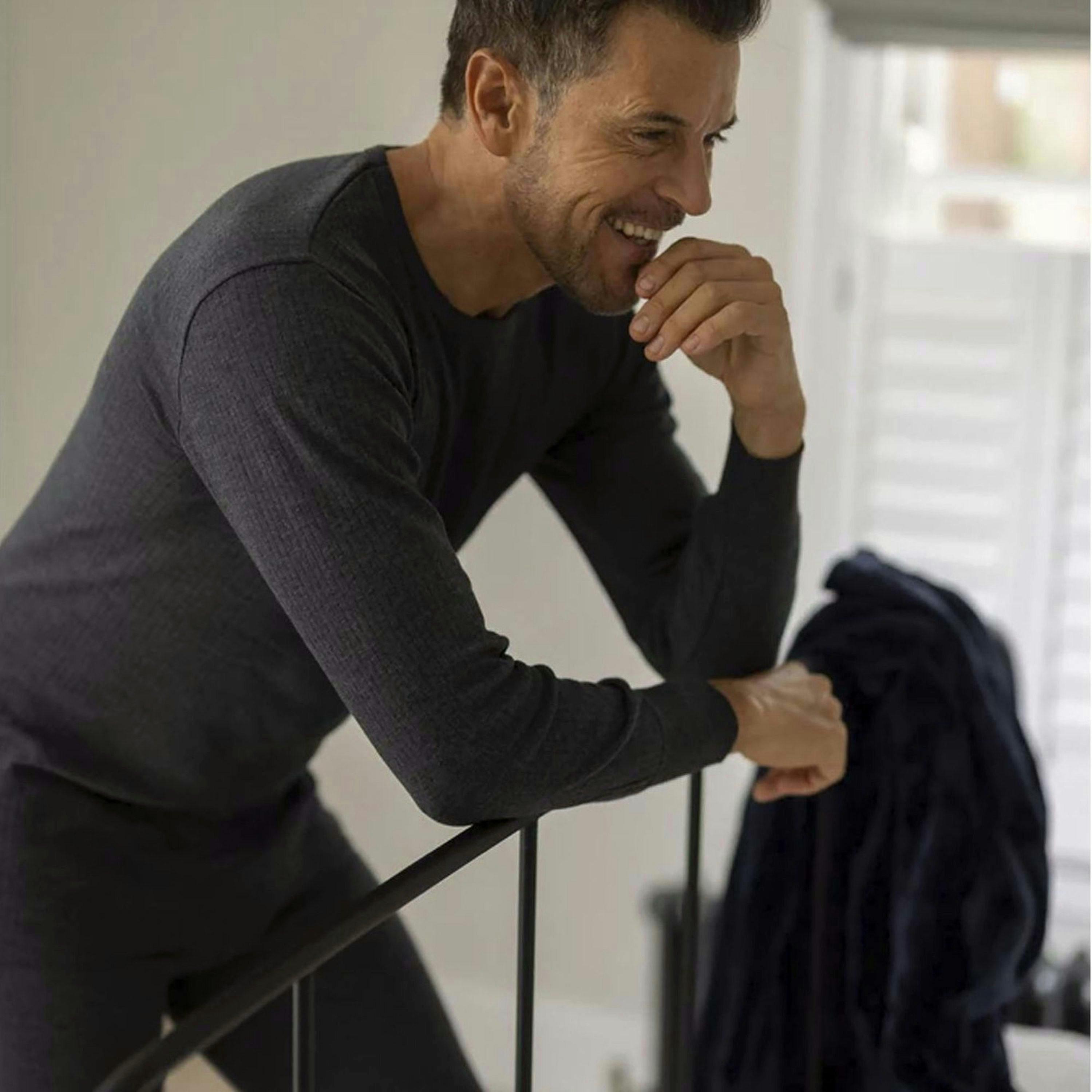 Winter Men's Thermal Underwear Set: Top and Long Johns , view 4 of 5