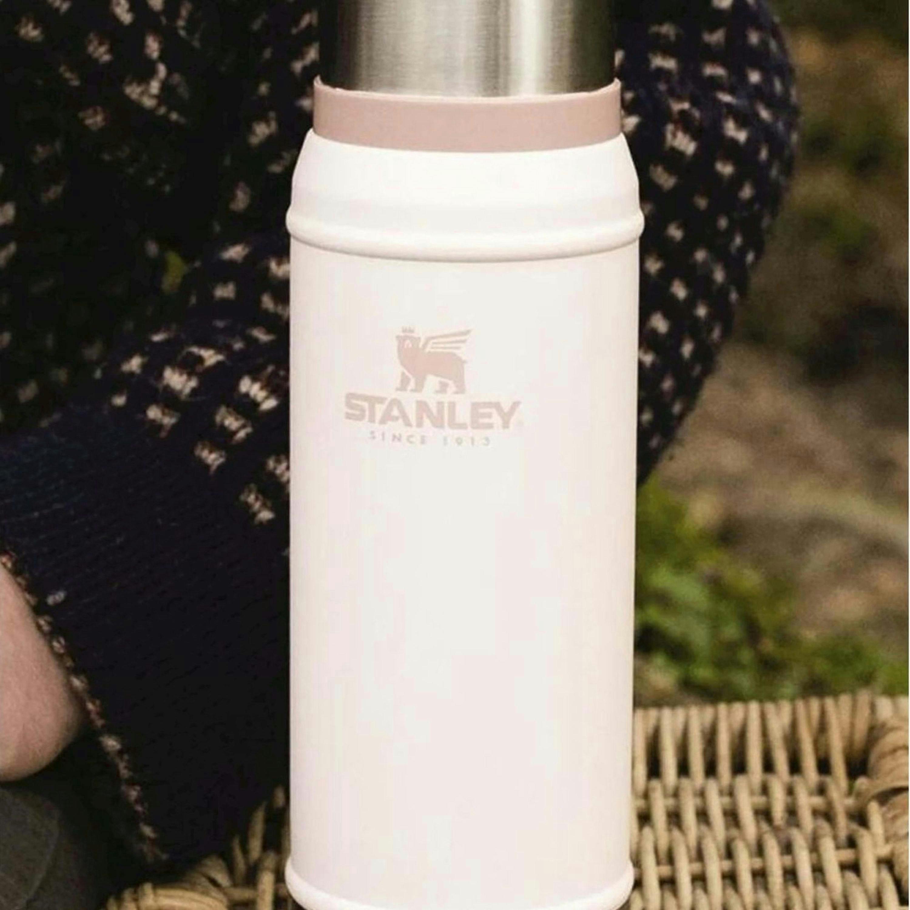 Legendary Classic Bottle Insulated Thermal 0.75L , view 3 of 5