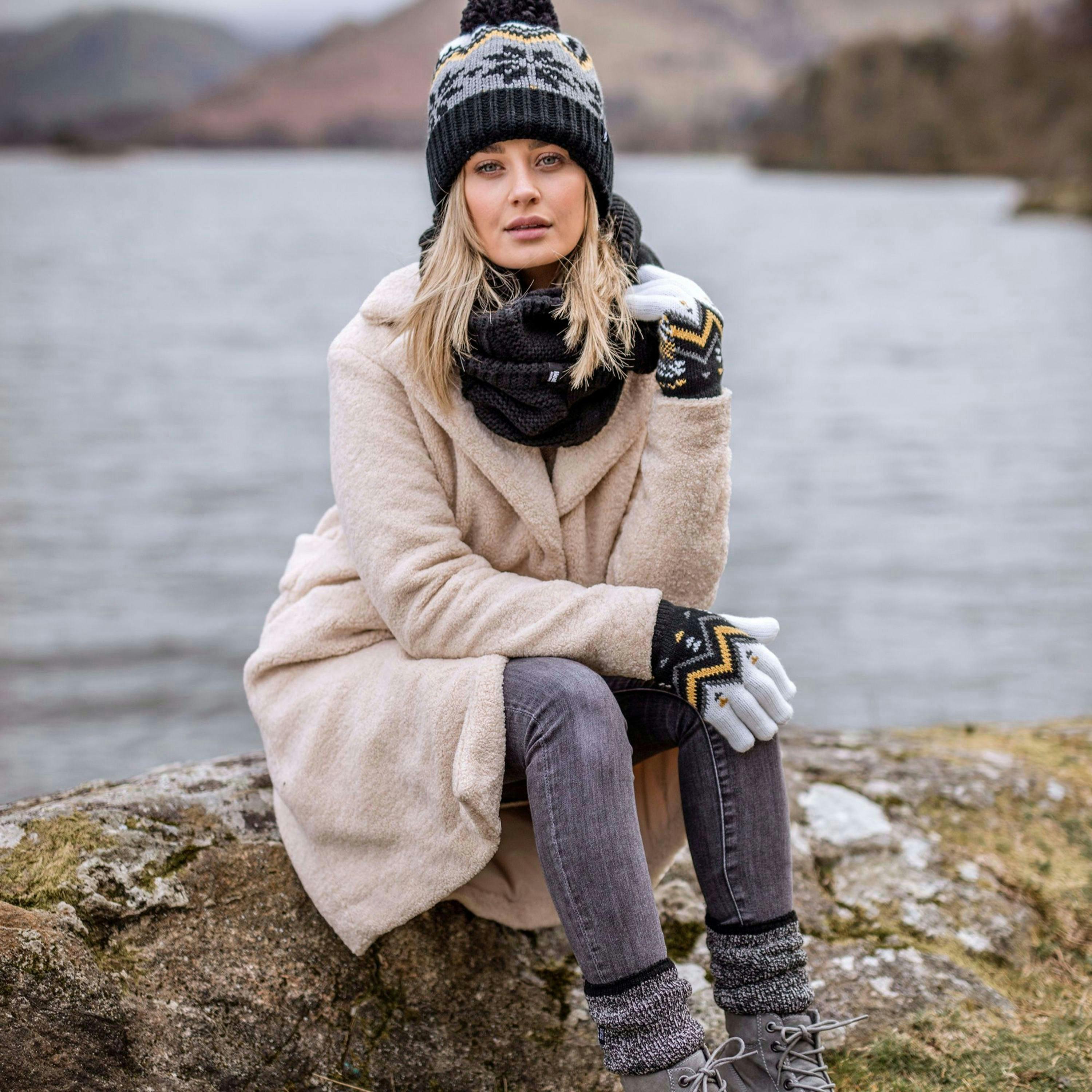 Ladies Outdoor Winter Warm Thermal Merino Wool Socks , view 5 of 5