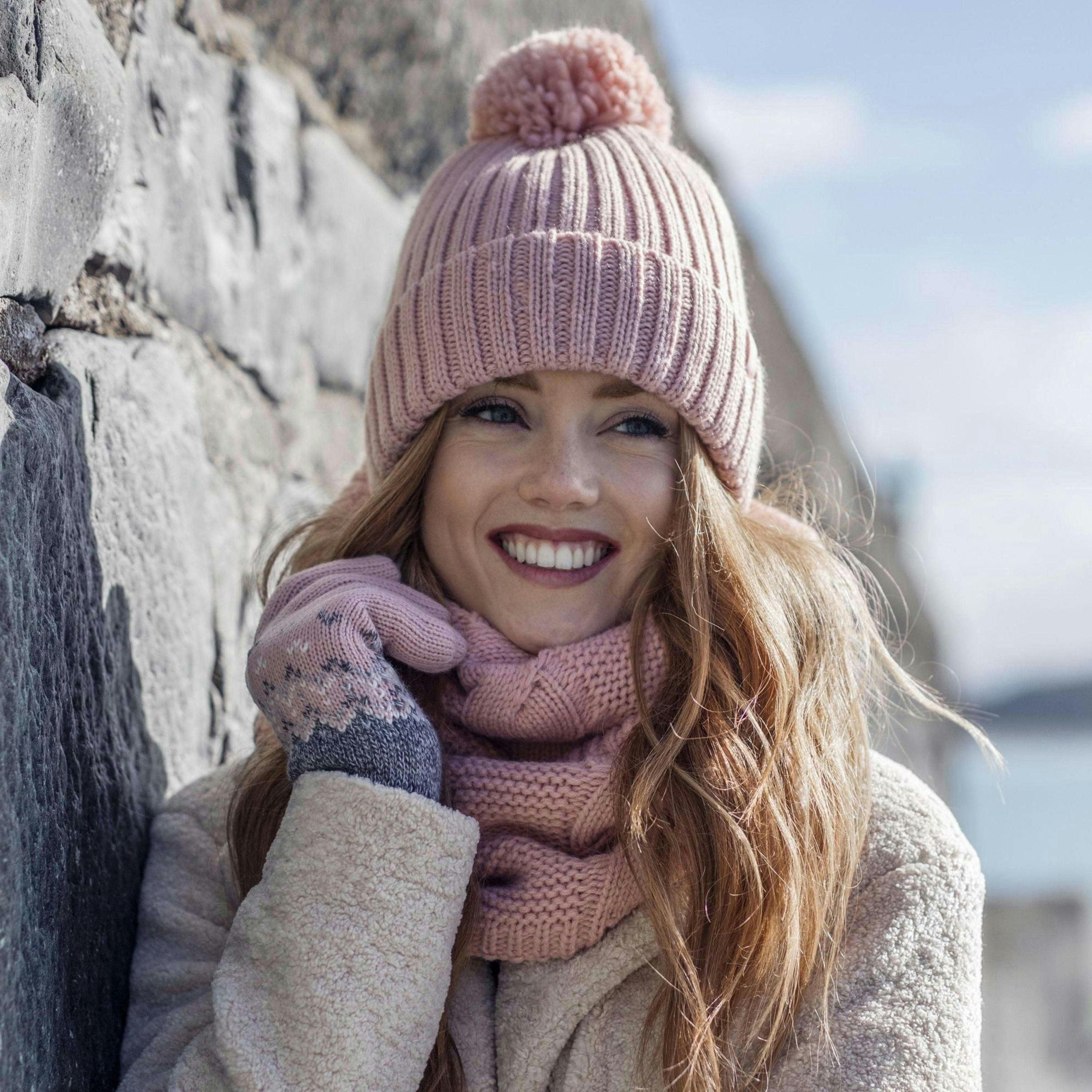 Ladies Ribbed Cuffed Thermal Insulated Winter Pom Pom Bobble Hat , view 4 of 5