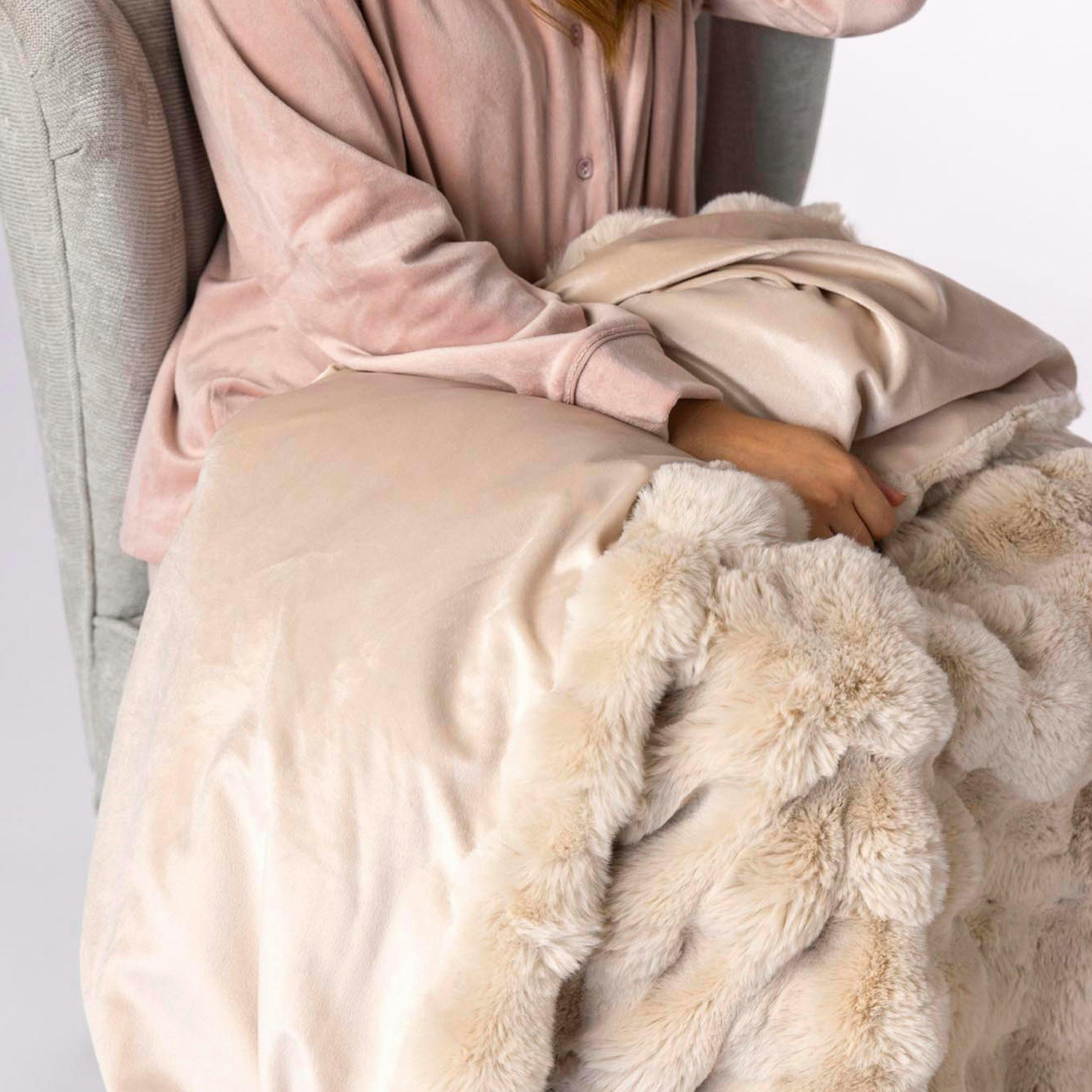 Faux Fur Luxury Blanket 160 x 200 Soft Cosy Sofa Bed Throw , view 4 of 5