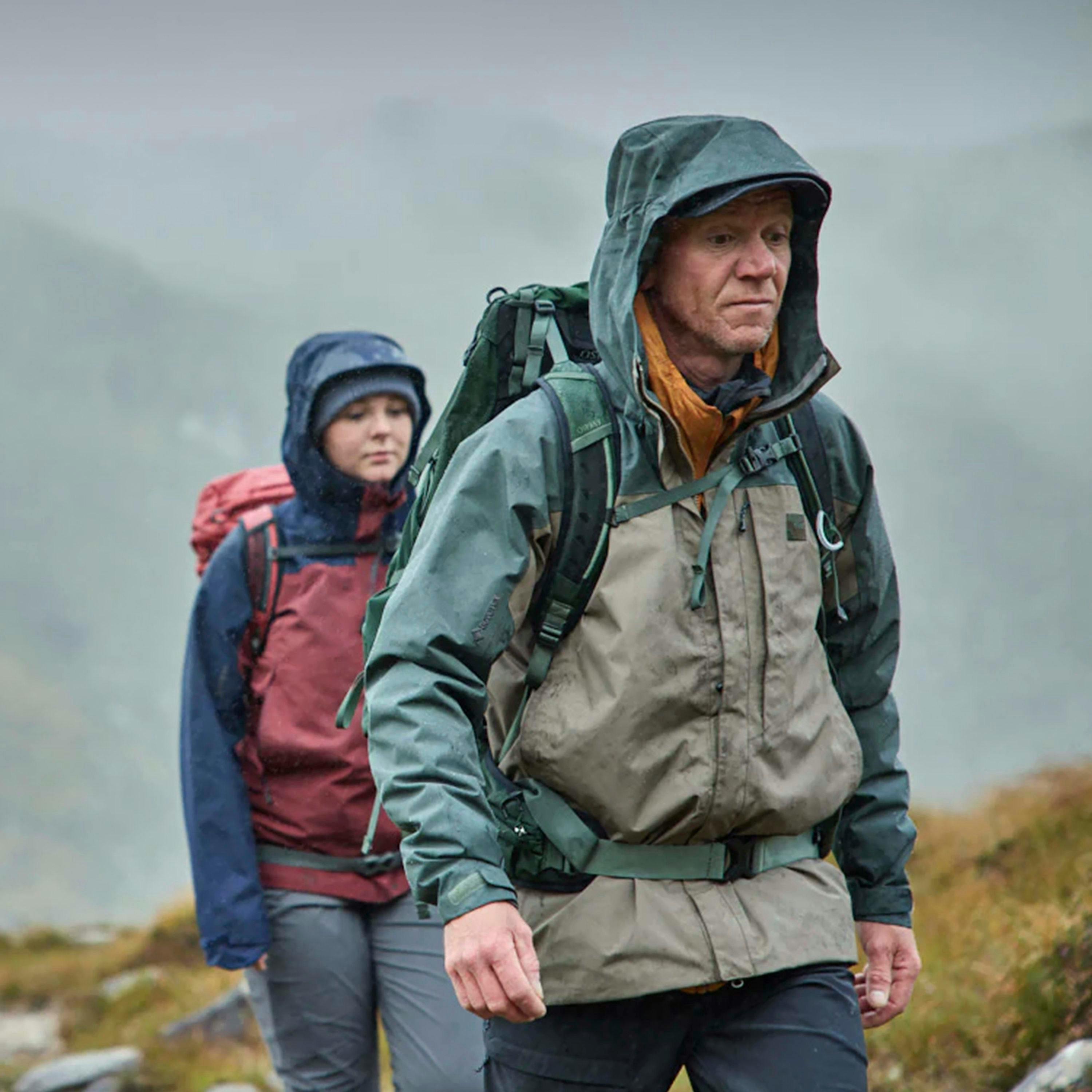 Mens Waterproof GORE-TEX Hooded Hiking Jacket Rain Shell Coat , view 4 of 5