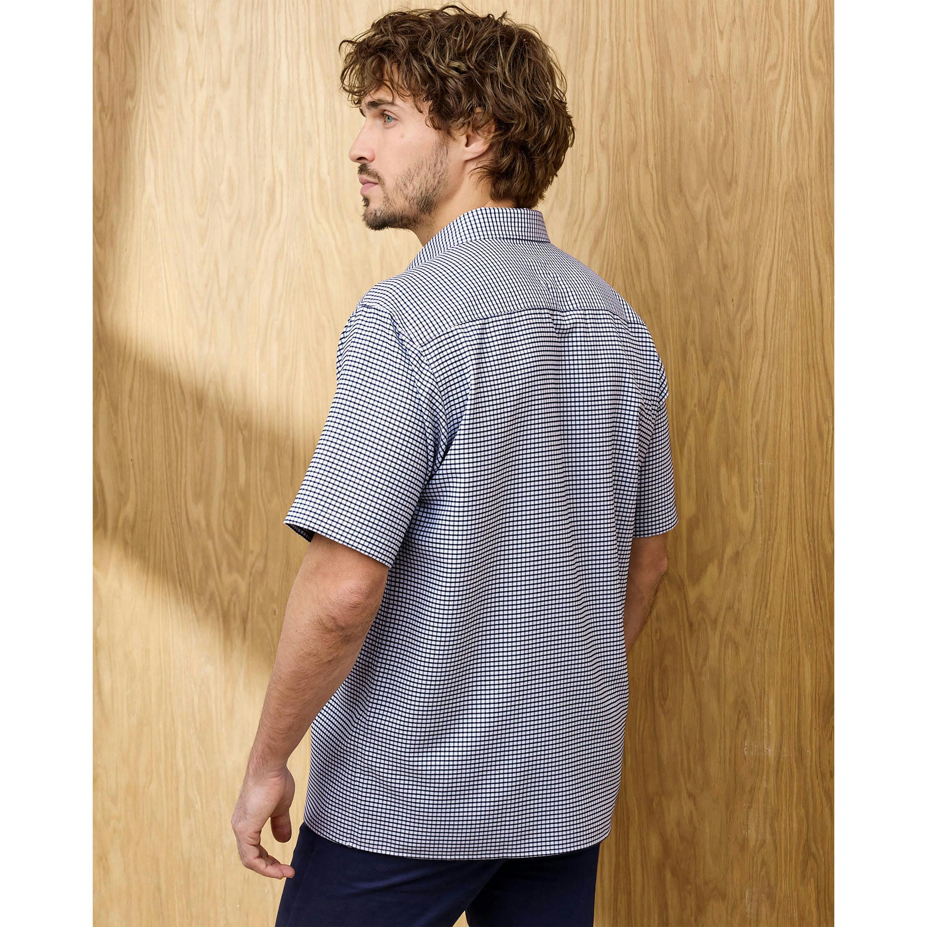 Cotton Traders Signature Short Sleeve Easy-Iron Shirt , view 2 of 3