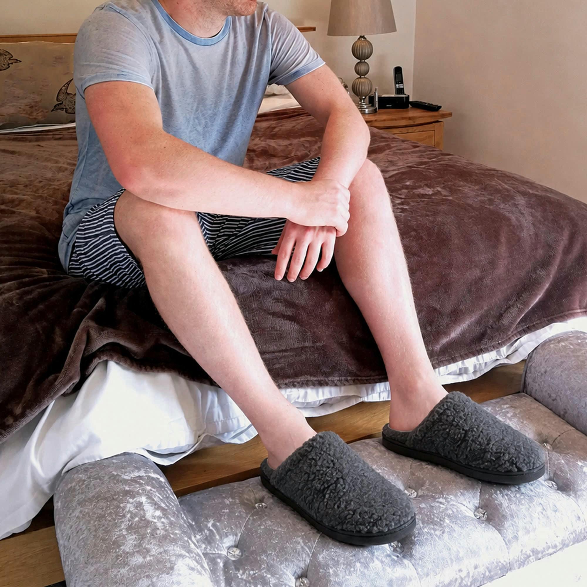 Mens Teddy Fleece Mule Slippers Charcoal Open Back UK 7-13 , view 5 of 5