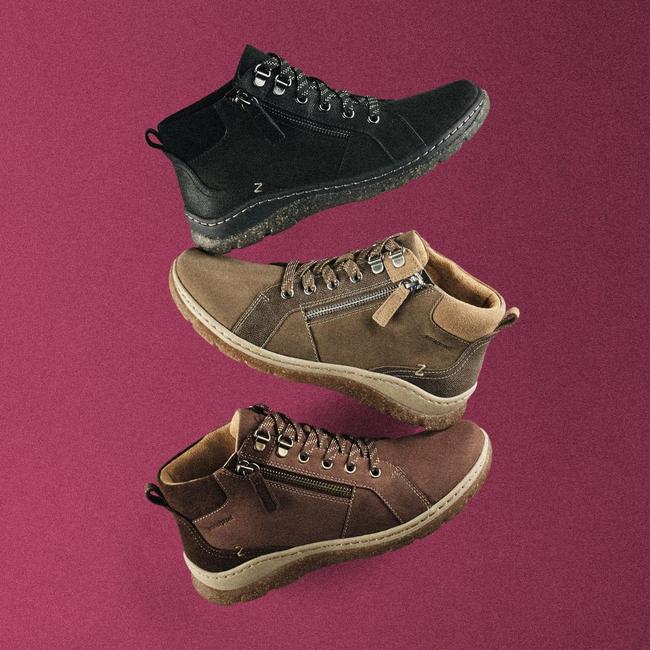 Orlene Top Waterproof Group Image