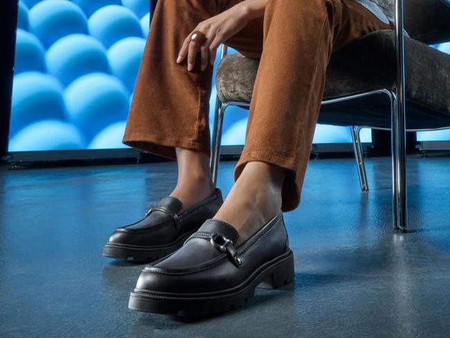 Code Step in Black Leather