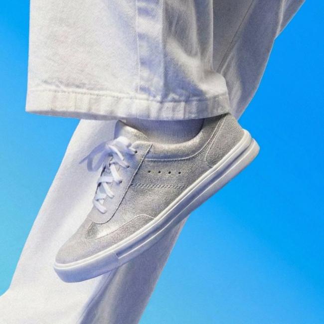 Women's Sneakers in casual white for summer