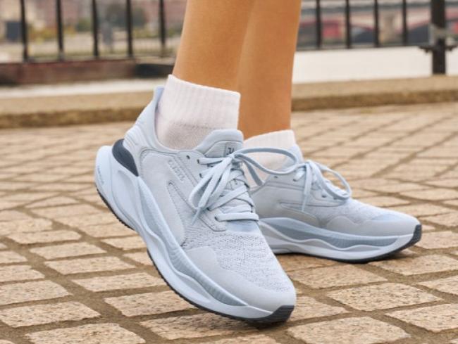 Pace Rise in Light Blue