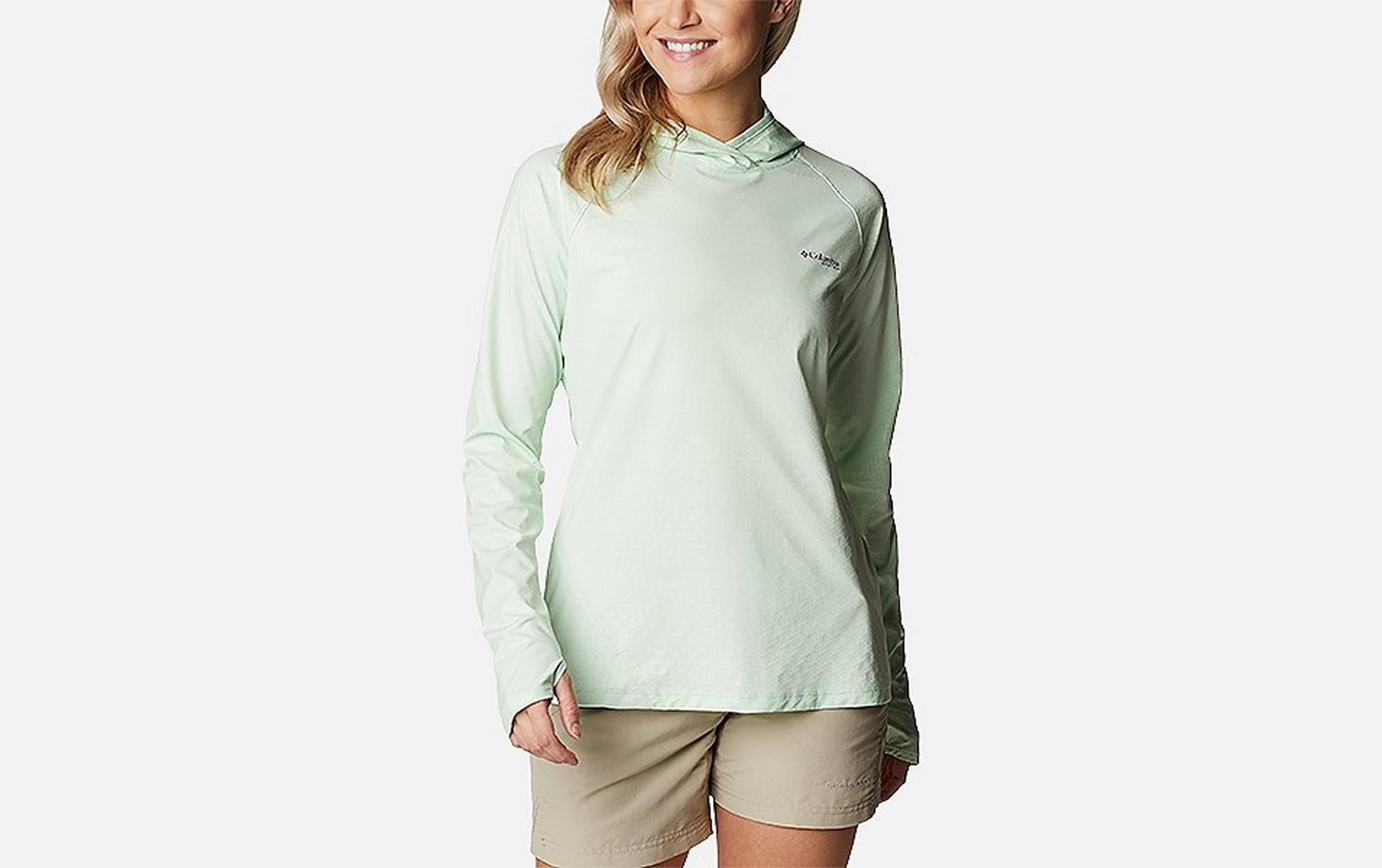 Women wearing Tidal Deflector Ice Long Sleeve PFG Hoodie
