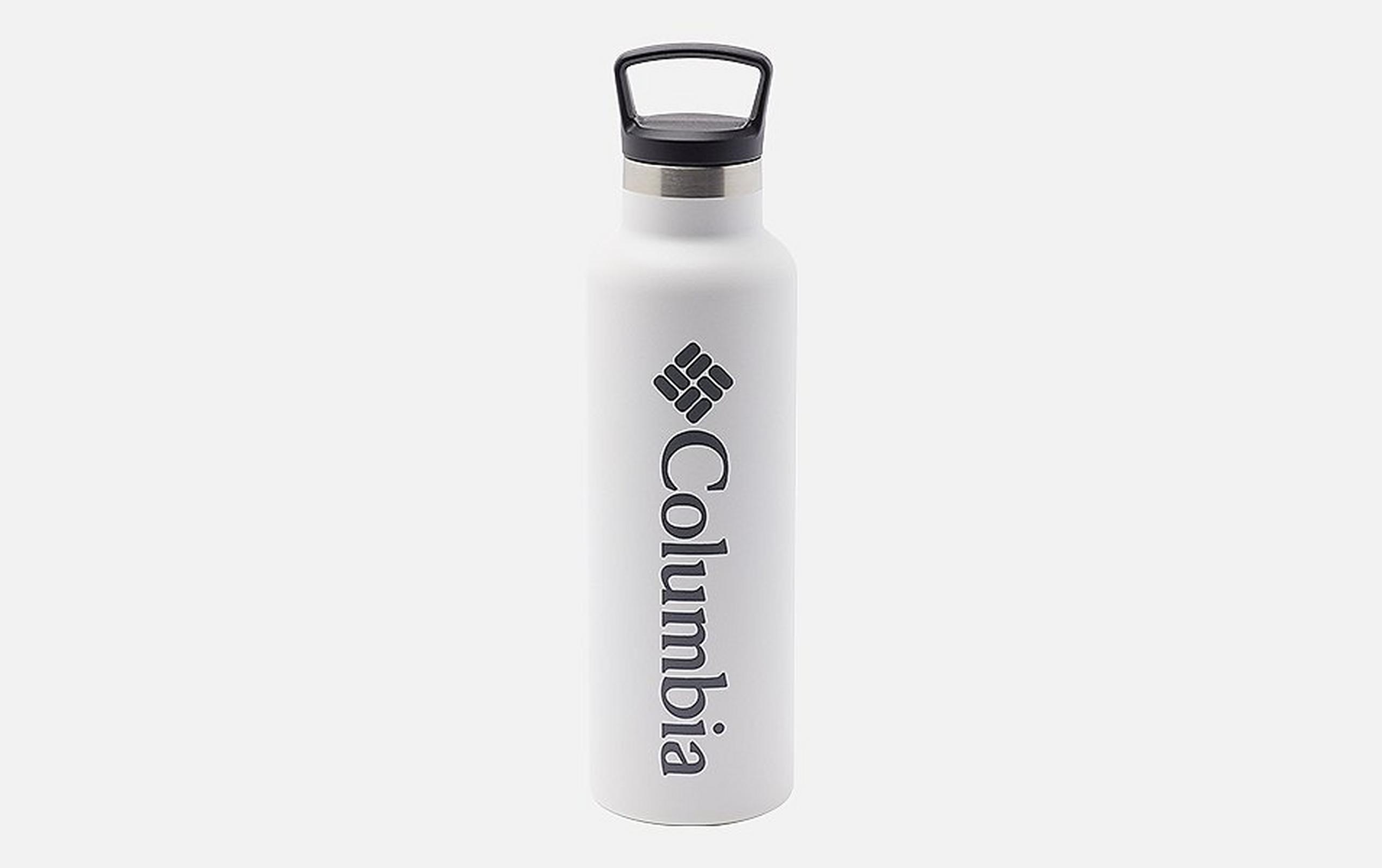 A product shot of Columbia Sportswear’s double-wall vacuum bottle set against a white background.