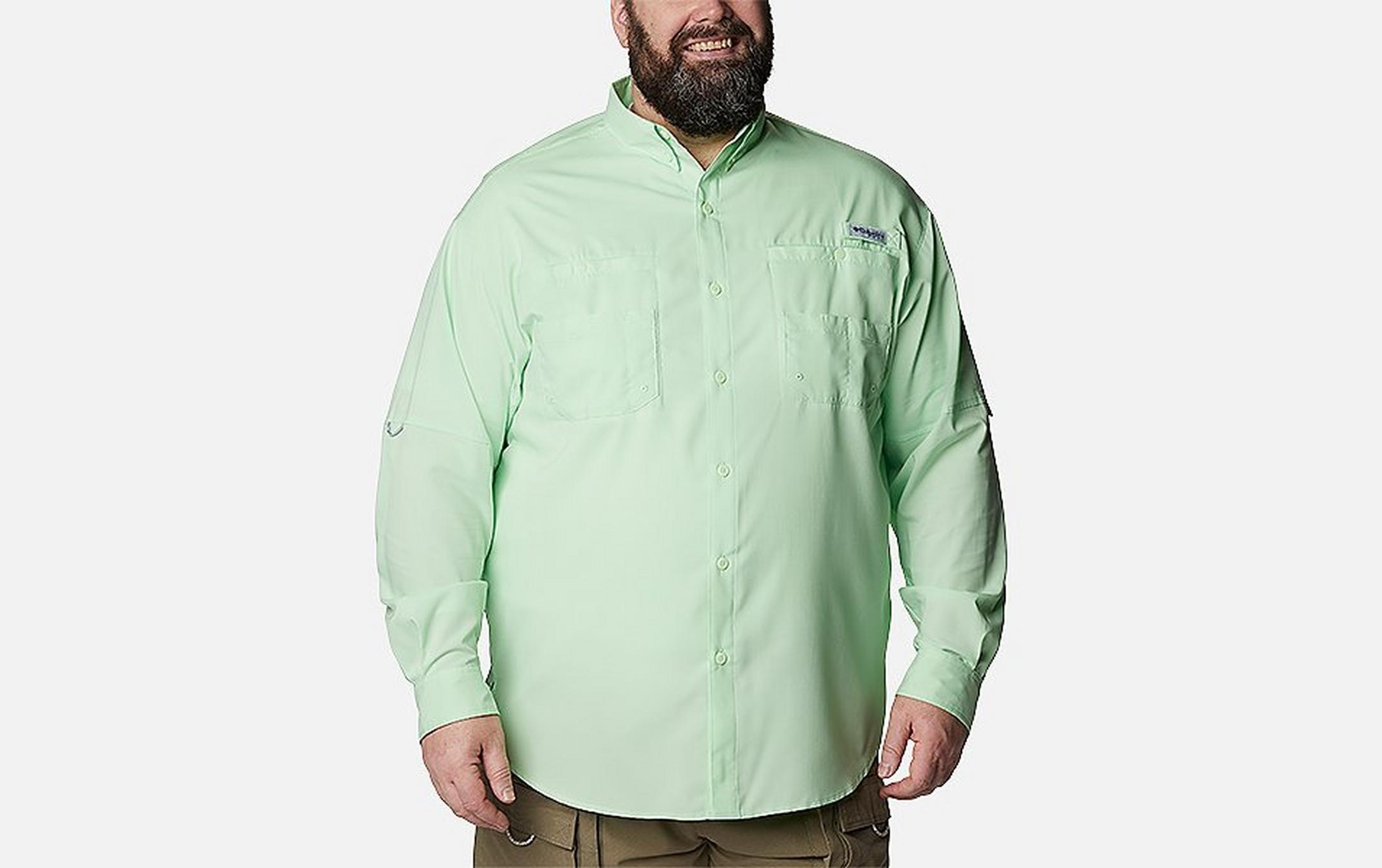 A product shot of Columbia Sportswear’s Men’s PFG Tamiami II long sleeve shirt set against a white background.
