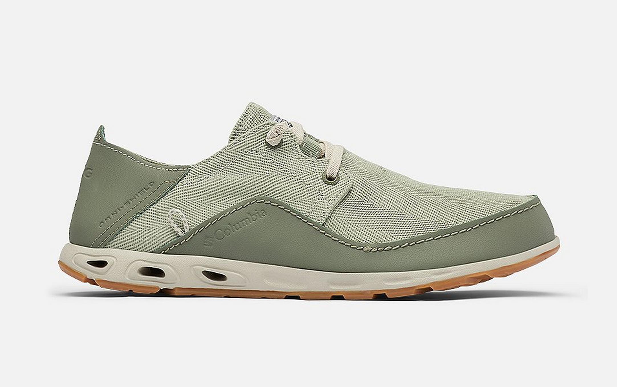 Product shot of Columbia Sportswear’s Men’s PFG Bahama Vent shoe set against a white background.