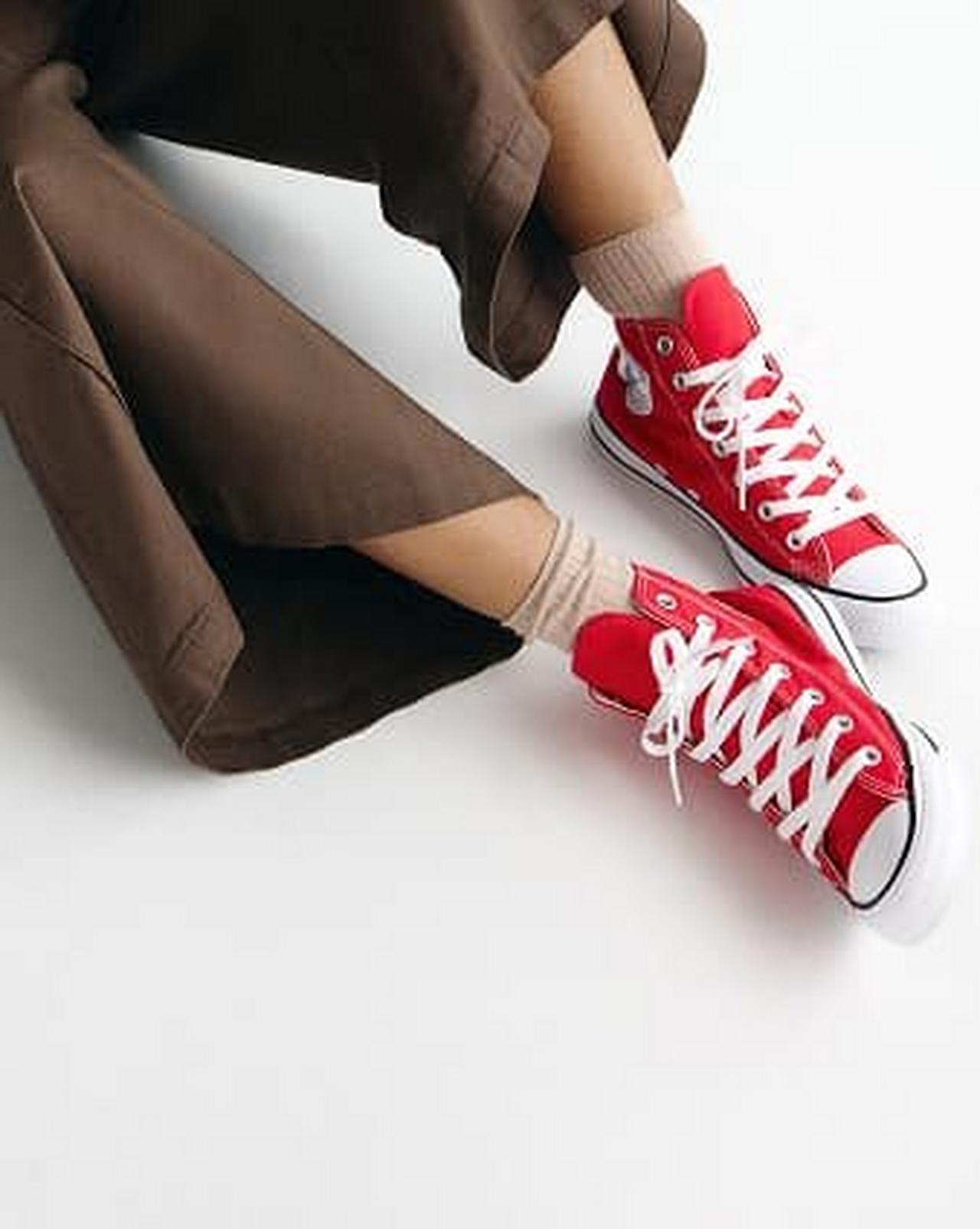 M_Converse_10-15-26_GBL_Chuck-Refresh_Nav_New-and-Featured