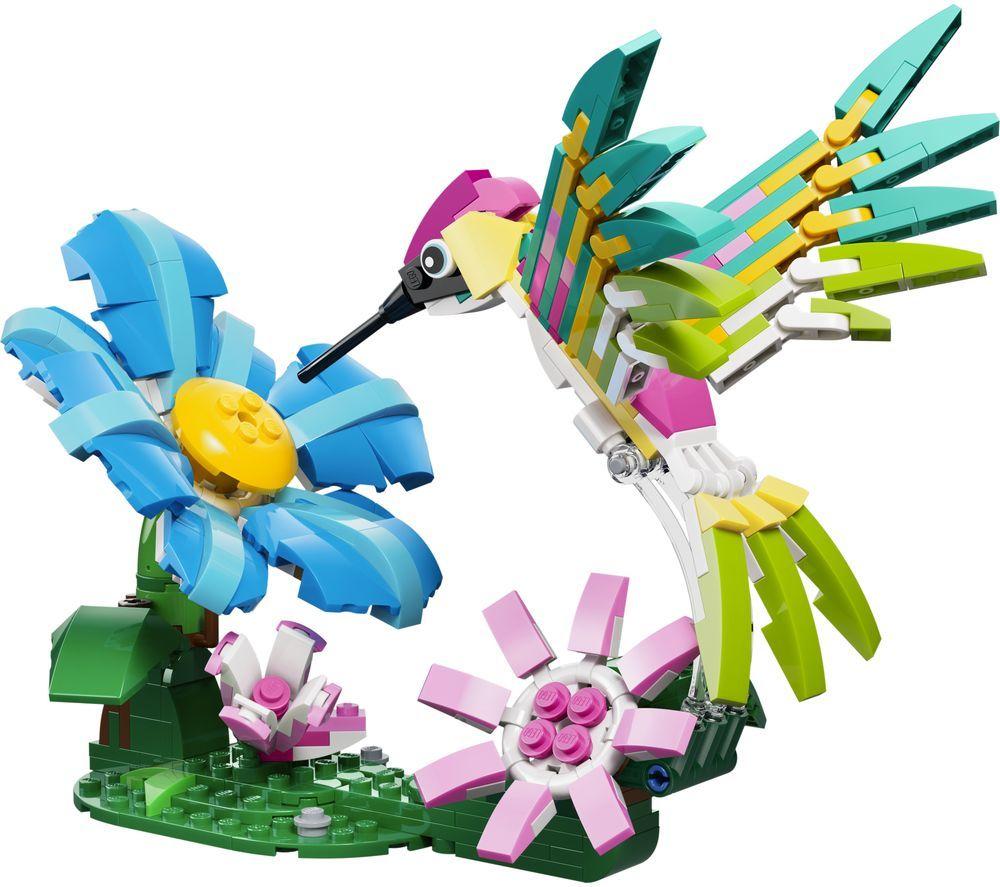LEGO Creator 31384 3-in-1 Wild Animals: Colourful Hummingbird Set