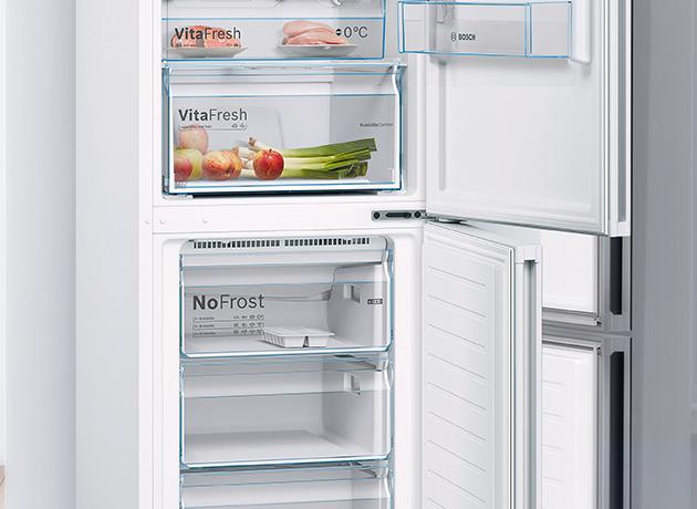 bosch free standing fridge freezers