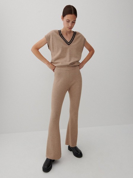 Reserved - Beige Trousers in ribbed knit