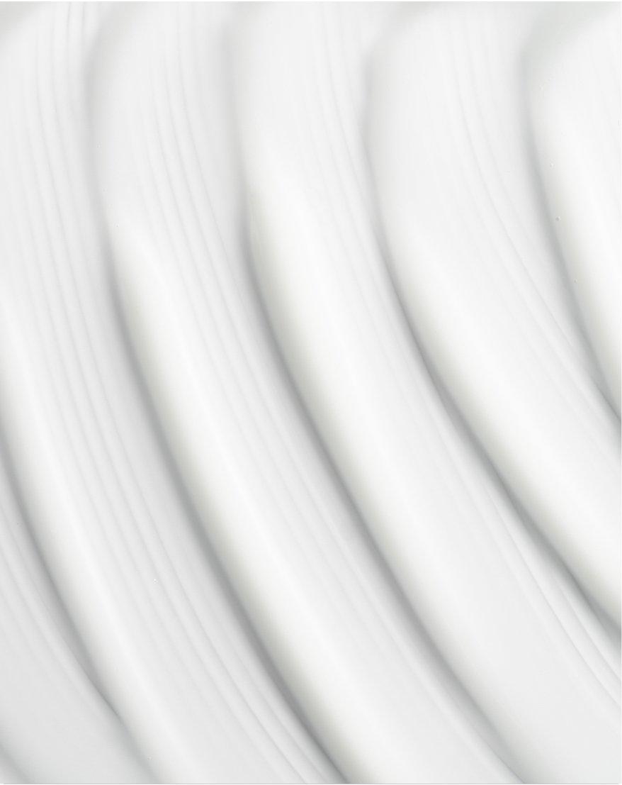 Niacinamide 5% Face and Body Emulsion swatch