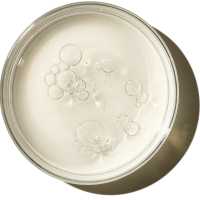 Hyaluronic Acid serum in petri dish