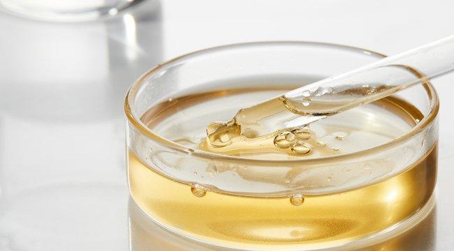 The Ordinary serum in a petri dish with a dropper