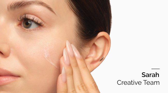 Person applying Saccharomyces Ferment 30% Milky Toner to face