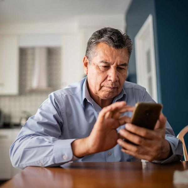 How to Check Blood Sugar with Your Android Phone App