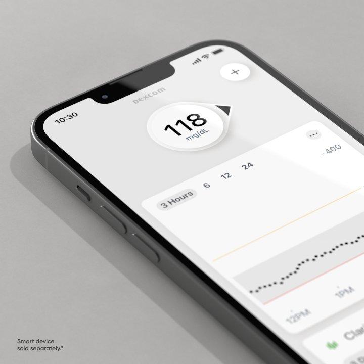 close up for iphone screen with dexcom app