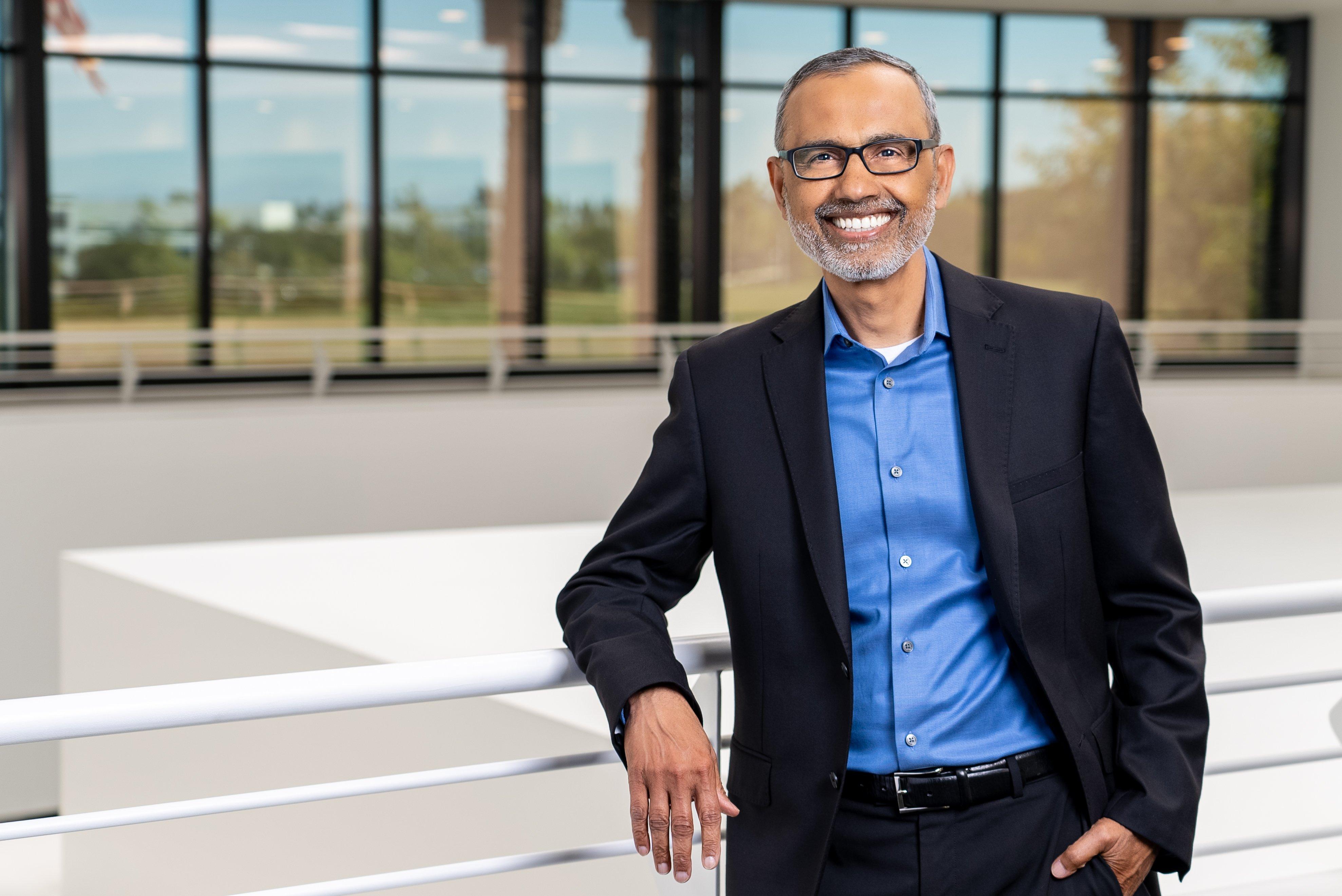 Headshot of Shelly Selvaraj, Chief Information Officer at Dexcom