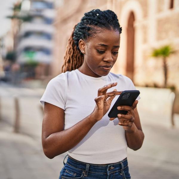 How to Check Blood Sugar with Your iPhone App