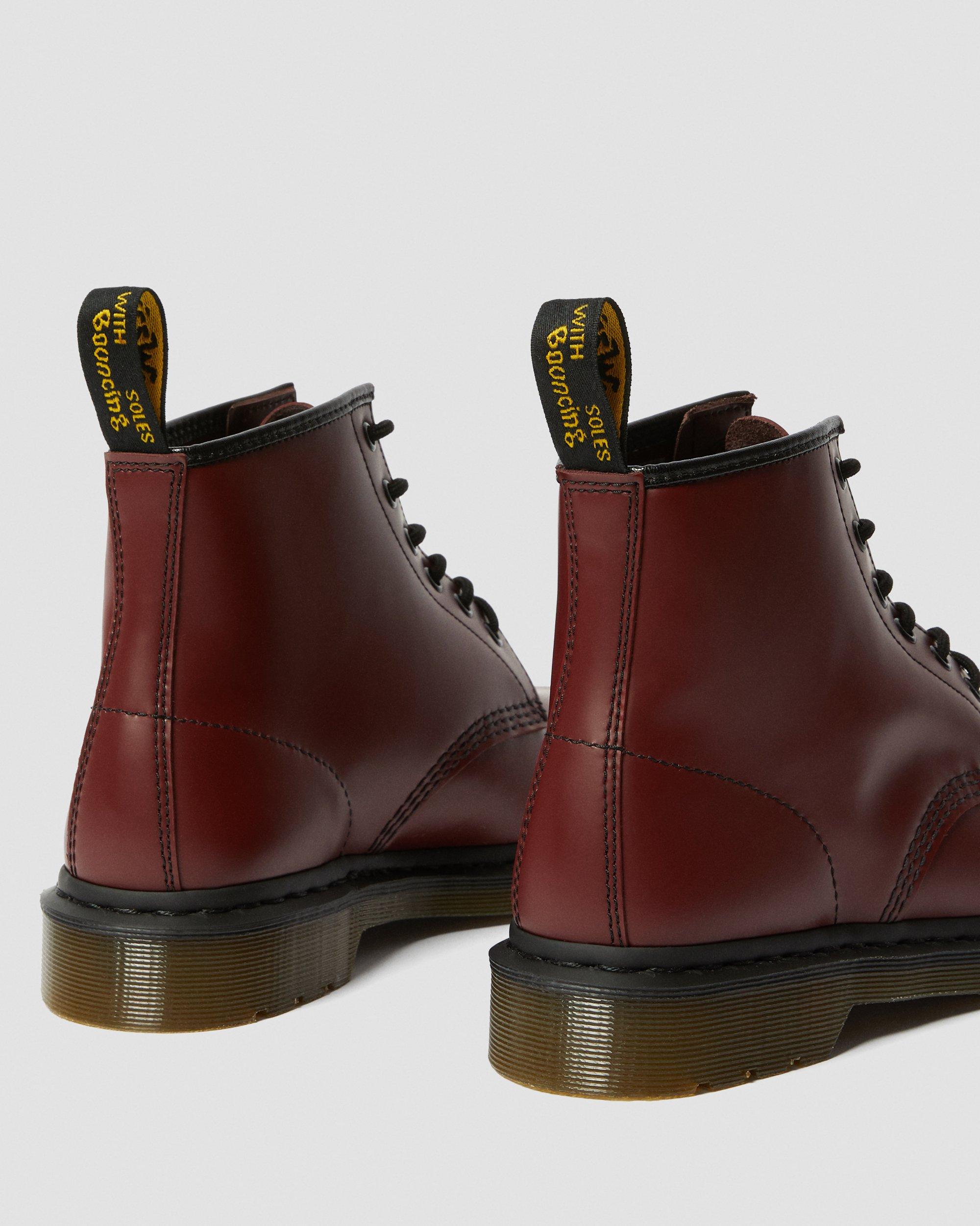 101 SMOOTH LEATHER ANKLE BOOTS in CHERRY RED | Dr. Martens™