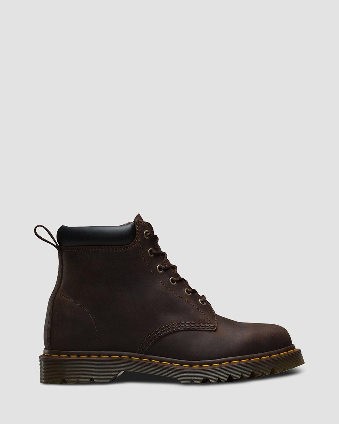 939 CRAZY HORSE LEATHER BOOTS in Brown | Dr. Martens display picture 2