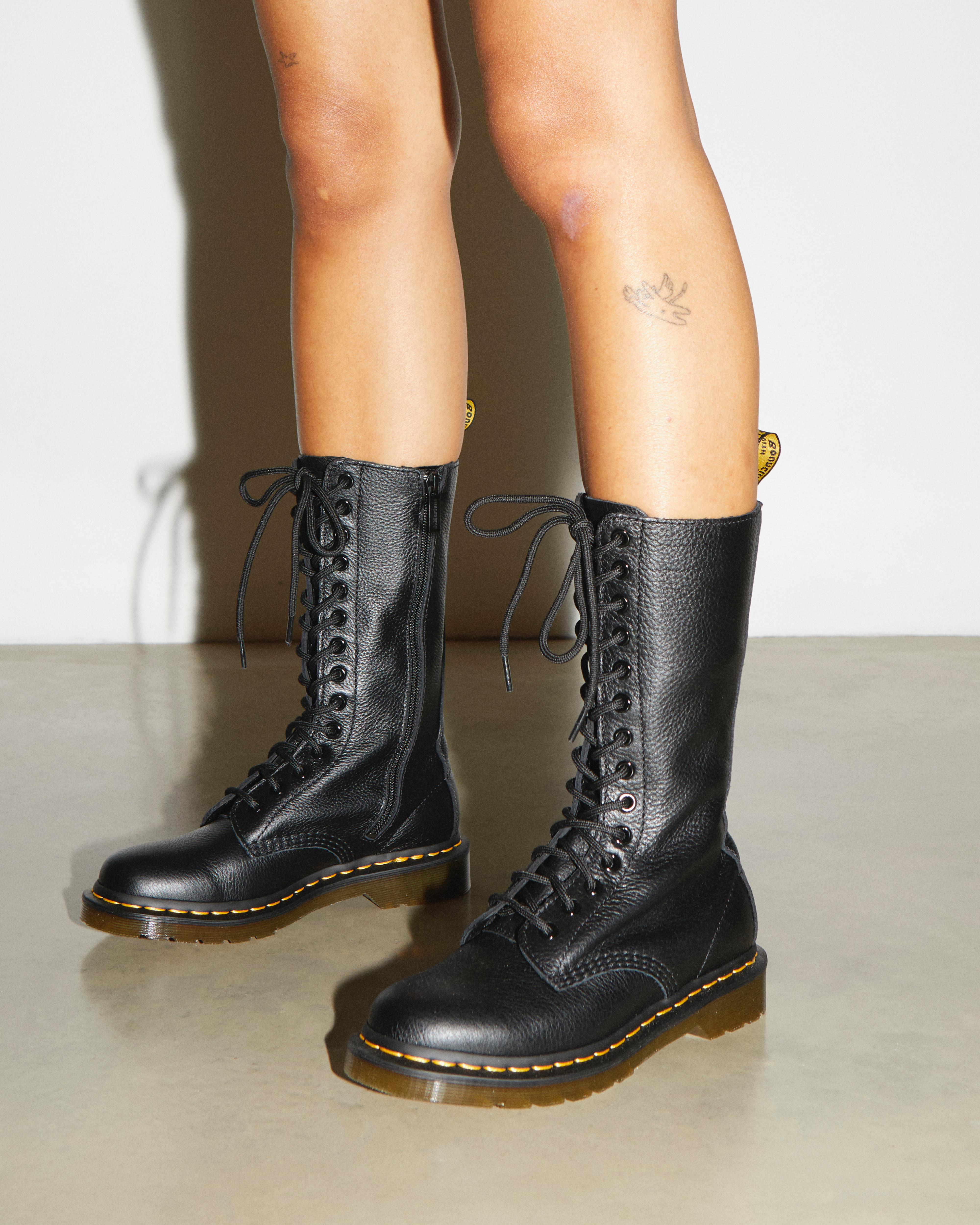 1B60 Virginia Leather Knee High Boots in Black Dr. Martens