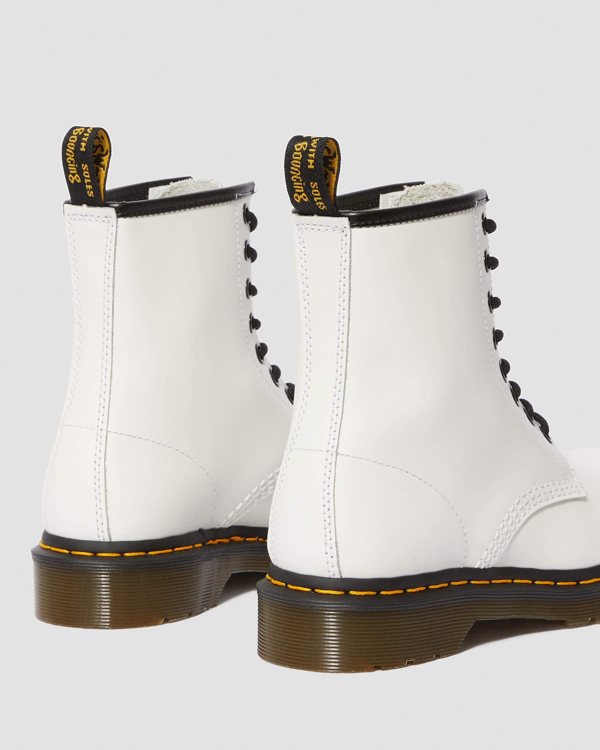 1460 Women's Smooth Leather Lace Up Boots in White | Dr. Martens