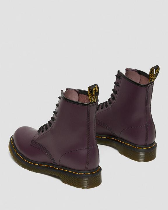 https://i1.adis.ws/i/drmartens/11821500.88.jpg?$large$1460 Women's Smooth Leather Lace Up Boots Dr. Martens