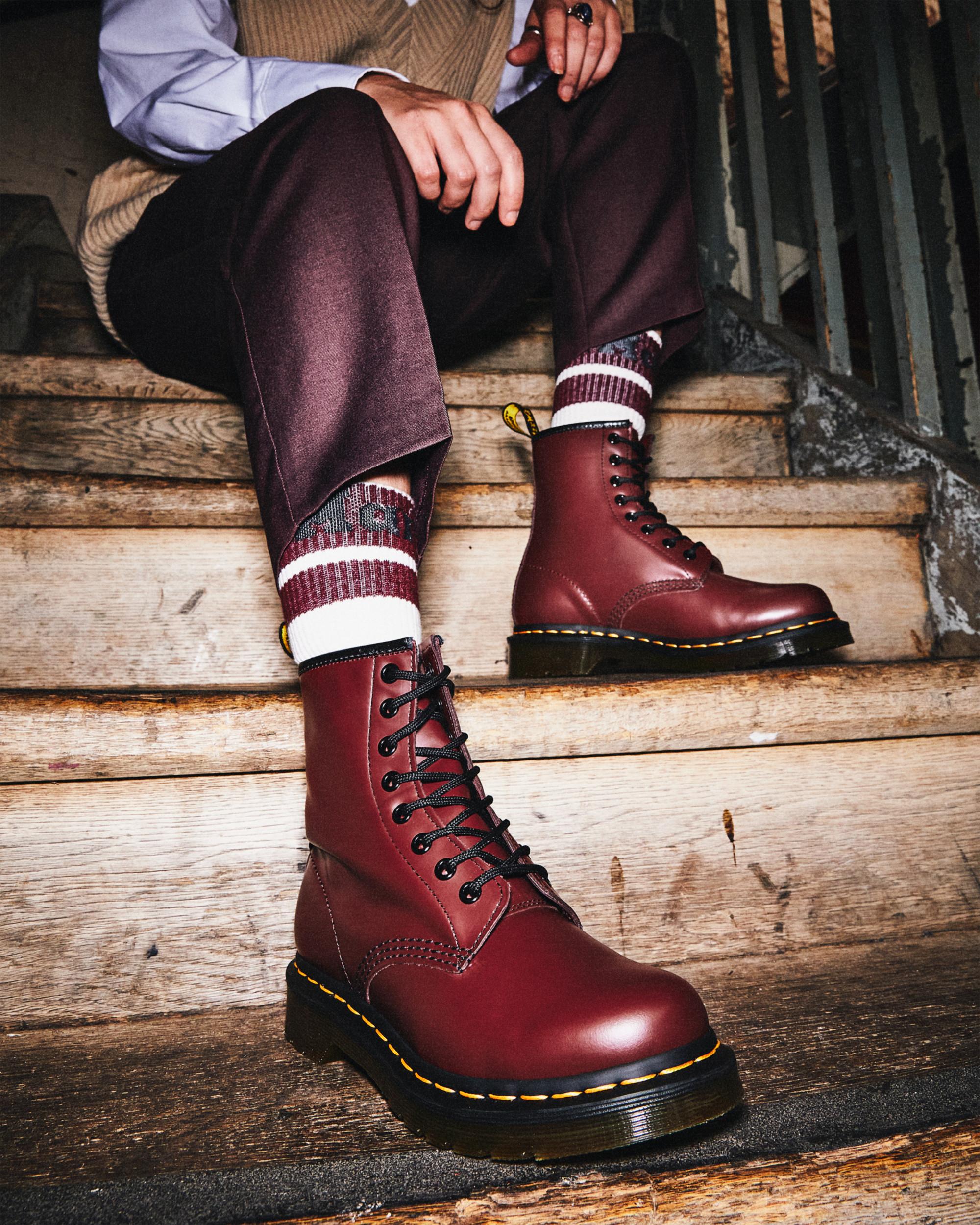 1460 Women's Smooth Leather Lace Up Boots In Cherry Red | Dr. Martens