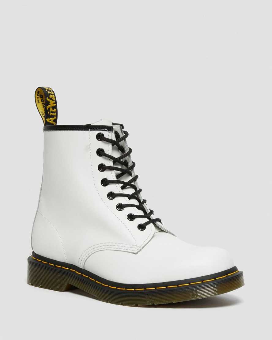 1460 Smooth Leather Lace Up Boots | Dr. Martens