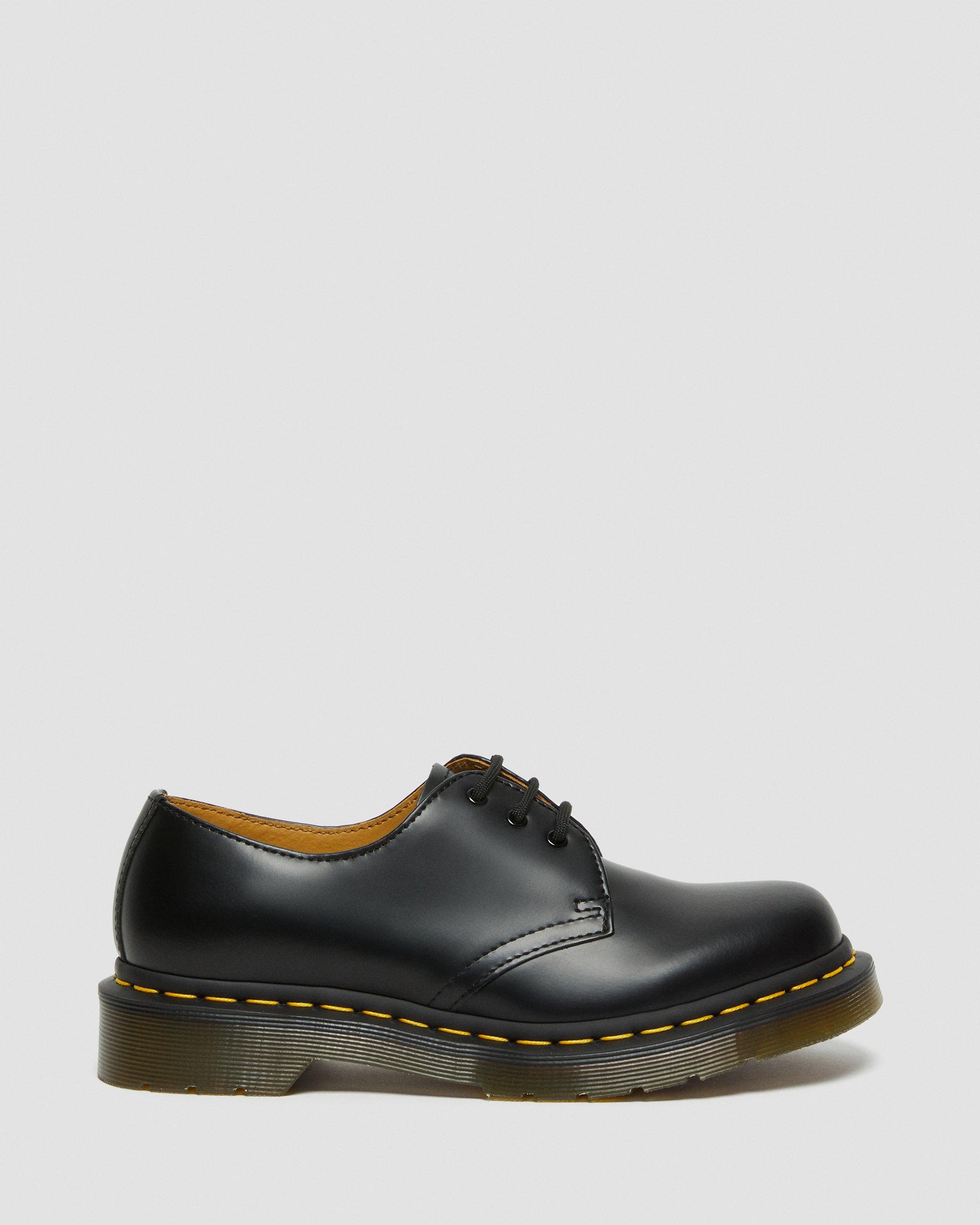 1461 Women's Smooth Leather Oxford Shoes in Black | Dr. Martens