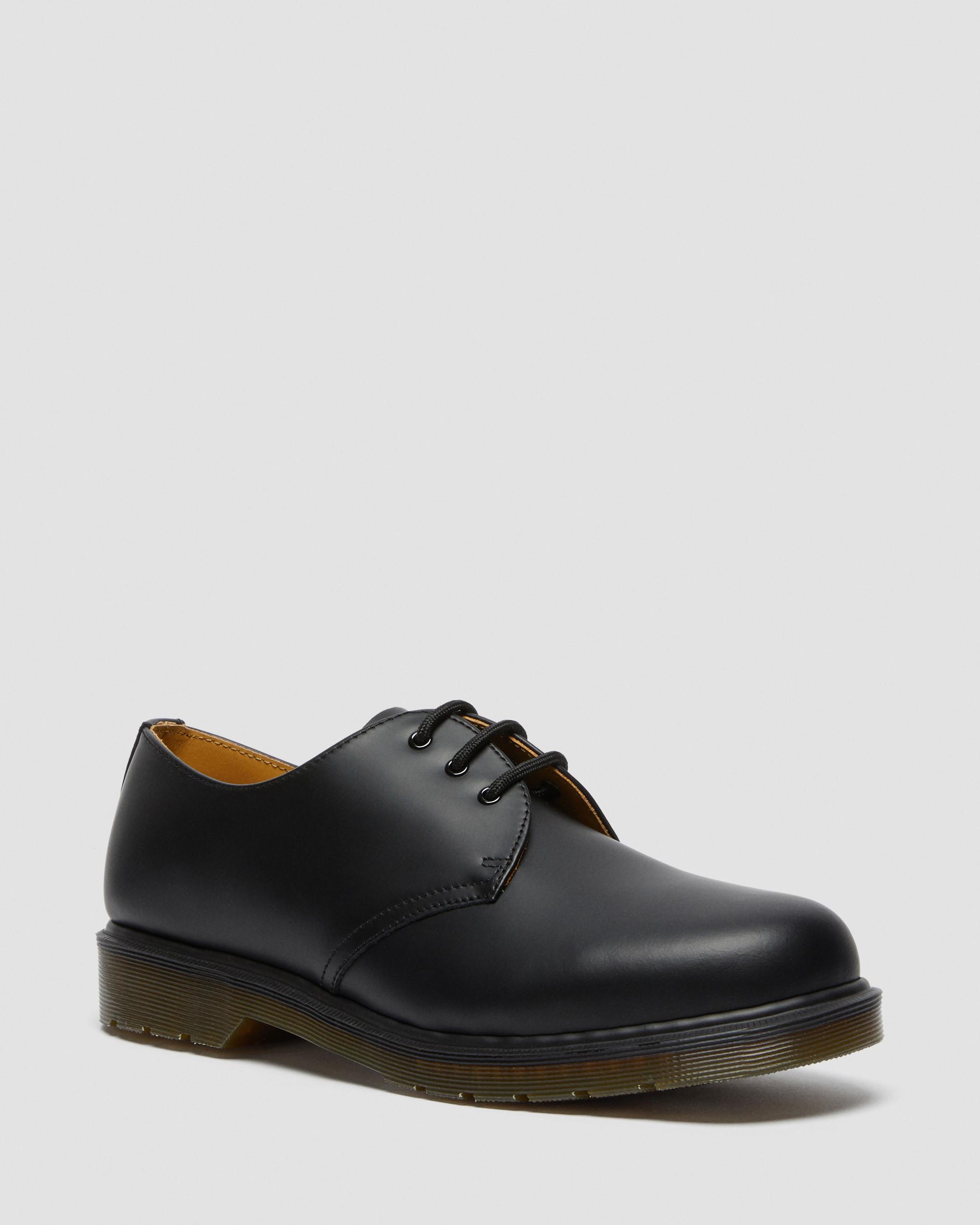 1461 Plain Welt Smooth Leather Oxford Shoes in BLACK | Dr. Martens™