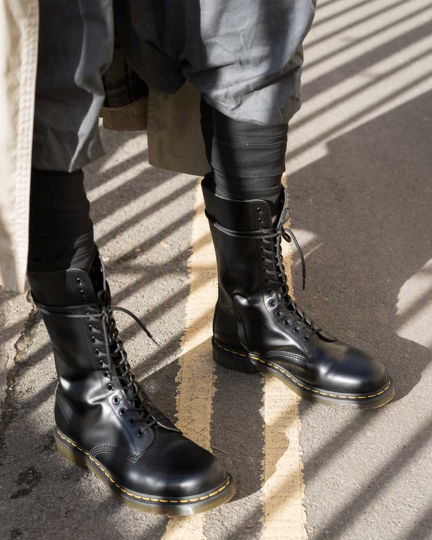 1914 BLACK1914 SMOOTH LEATHER HIGH BOOTS Dr. Martens