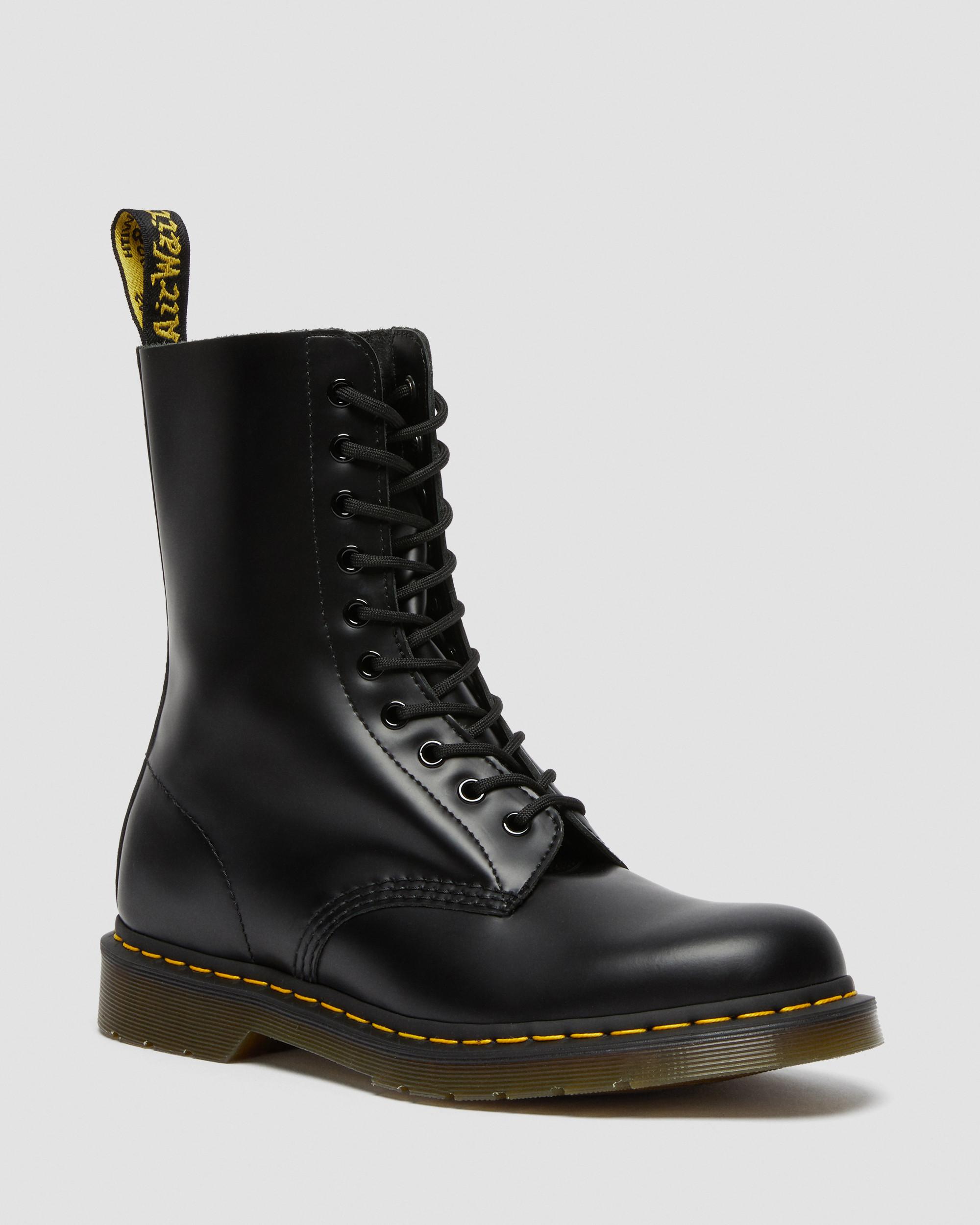 1490 Smooth Leather High Lace Up Boots, Black | Dr. Martens