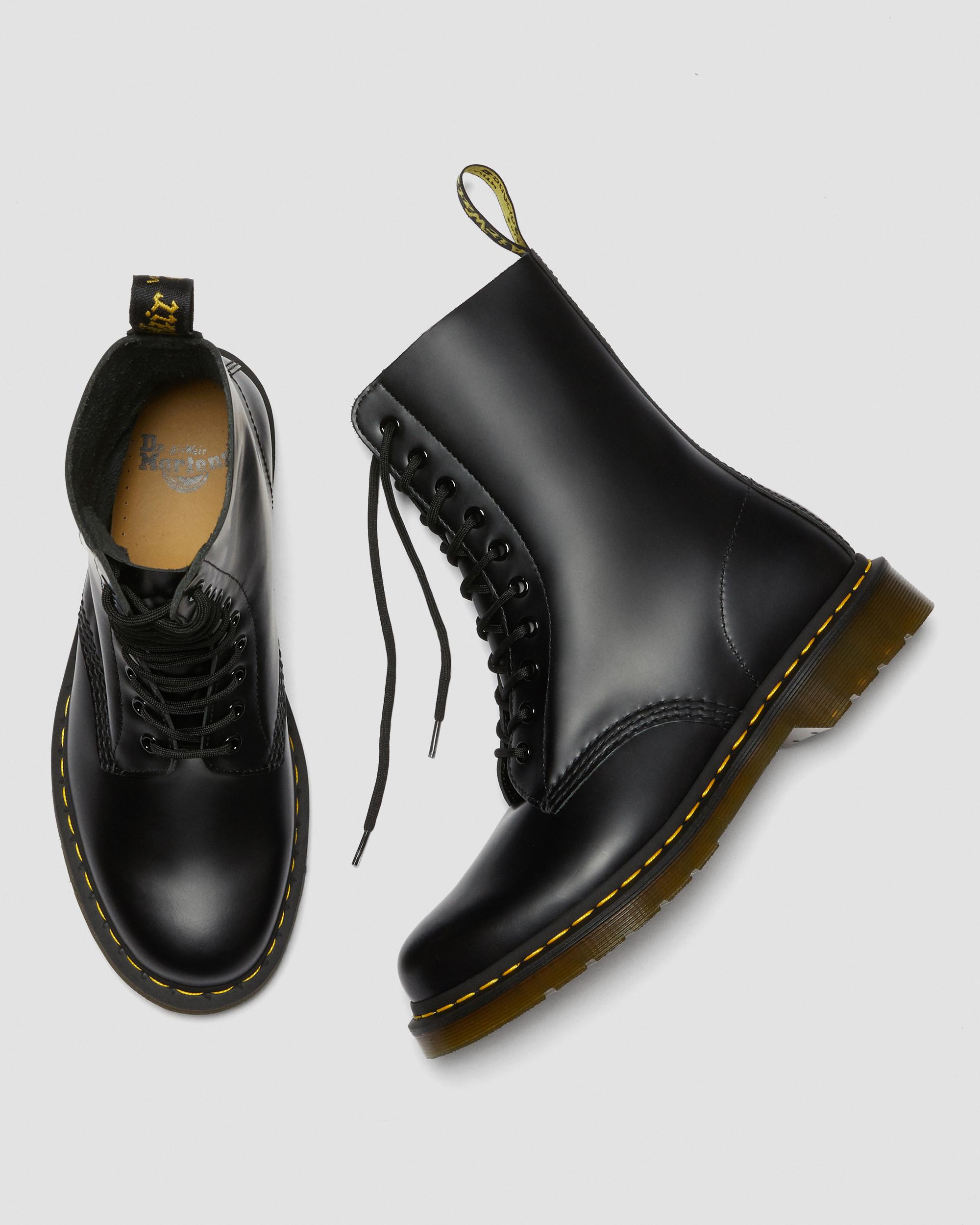 Dr martens 7b10 2019 best sale