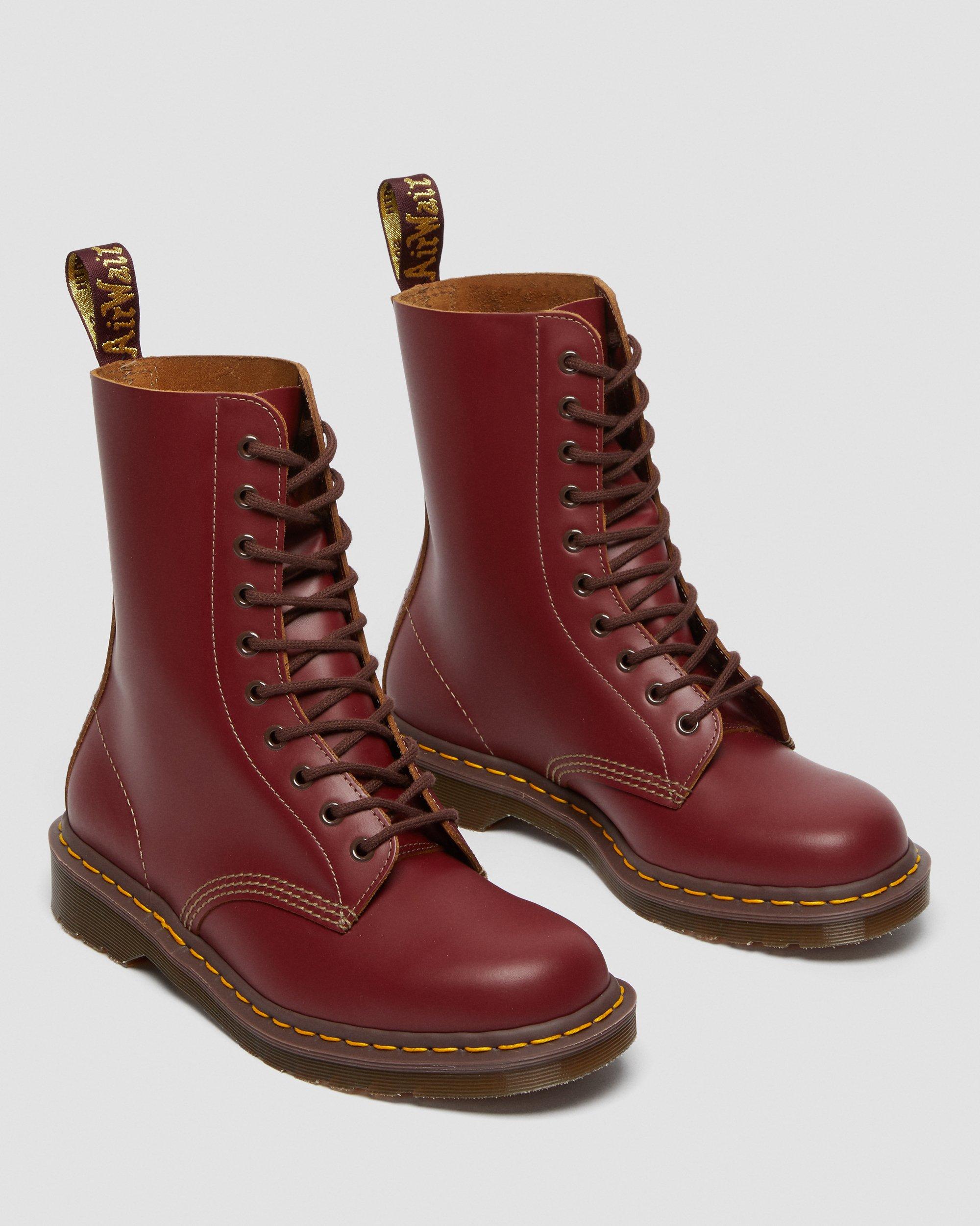 VINTAGE 1490 HIGH BOOTS in Red