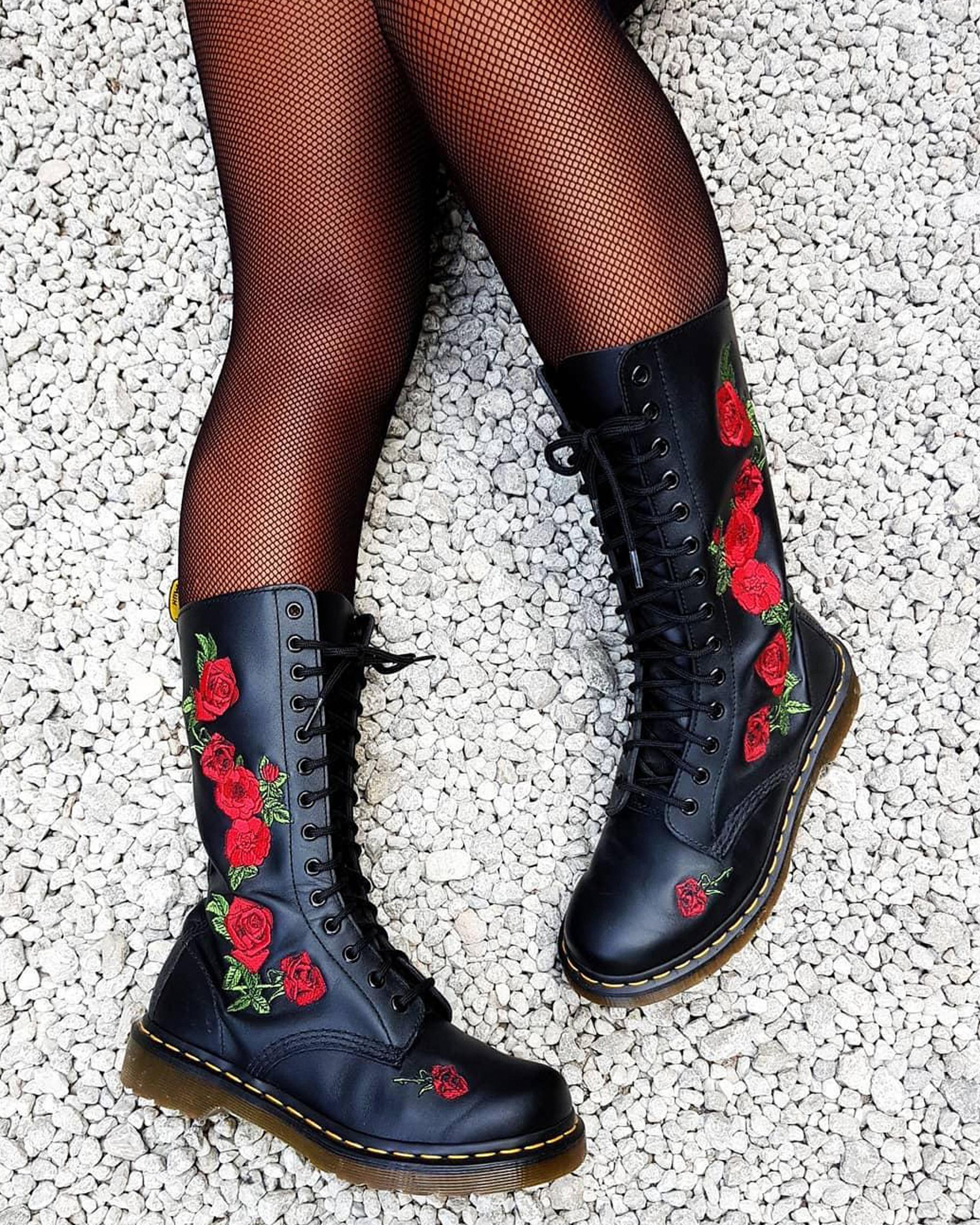 1914 Vonda Leather Mid Calf Boots in BLACK | Dr. Martens™