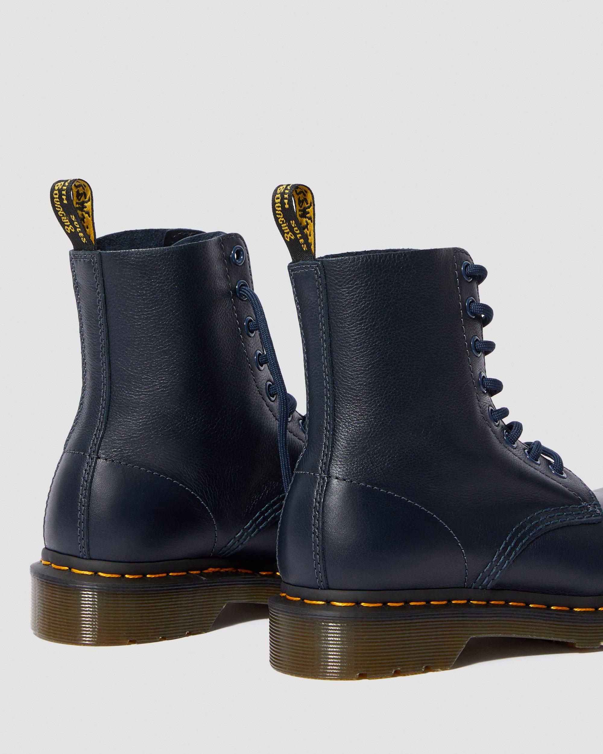 1460 Pascal Virginia leather boots in DRESS BLUES | Dr. Martens™