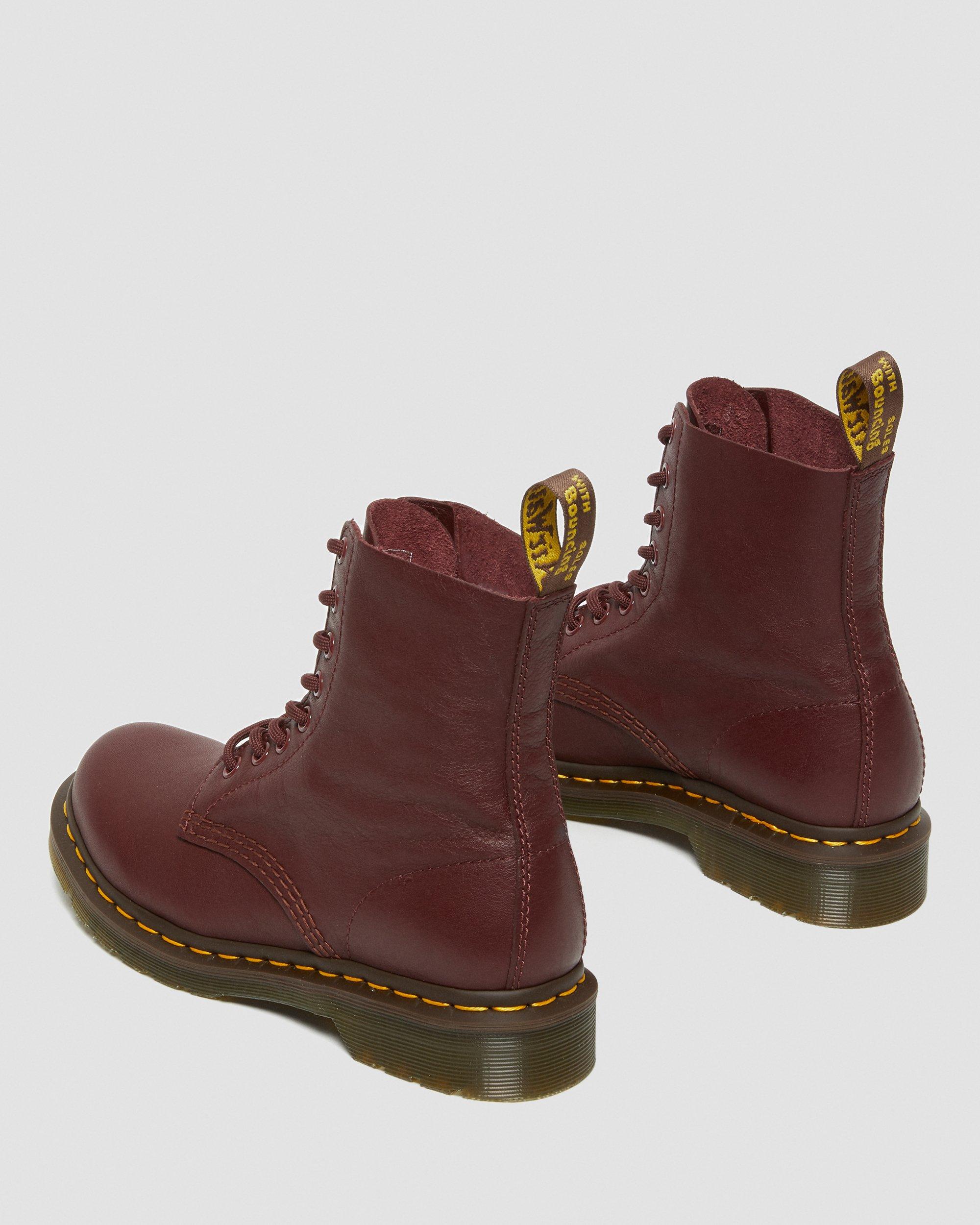 Boots 1460 Pascal en cuir Virginia in Rouge Cherry Red