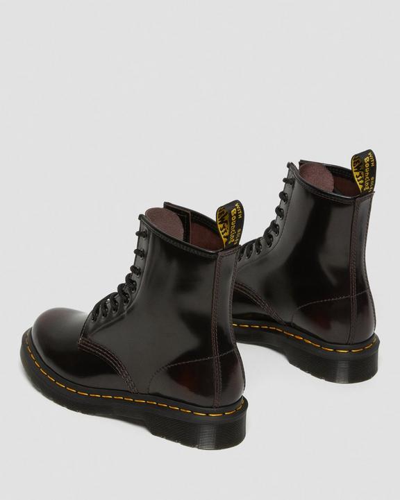 https://i1.adis.ws/i/drmartens/13661601.89.jpg?$large$1460 LEATHER ANKLE BOOTS Dr. Martens
