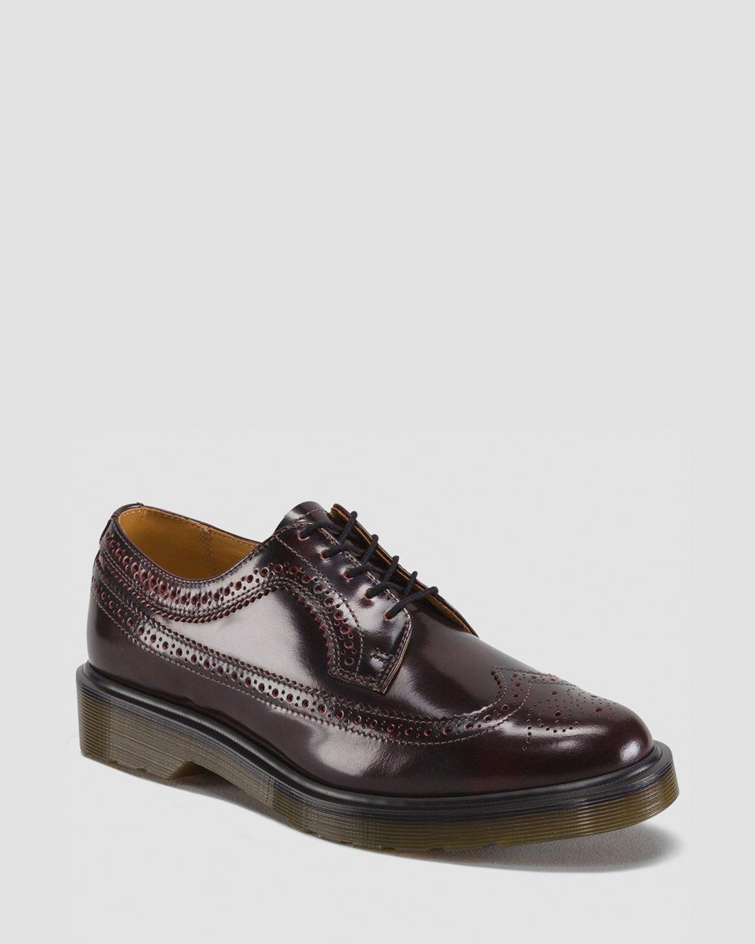 3989 Arcadia in CHERRY RED | Dr. Martens™
