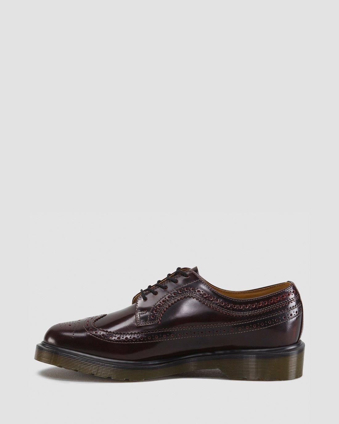 3989 Arcadia in CHERRY RED | Dr. Martens™